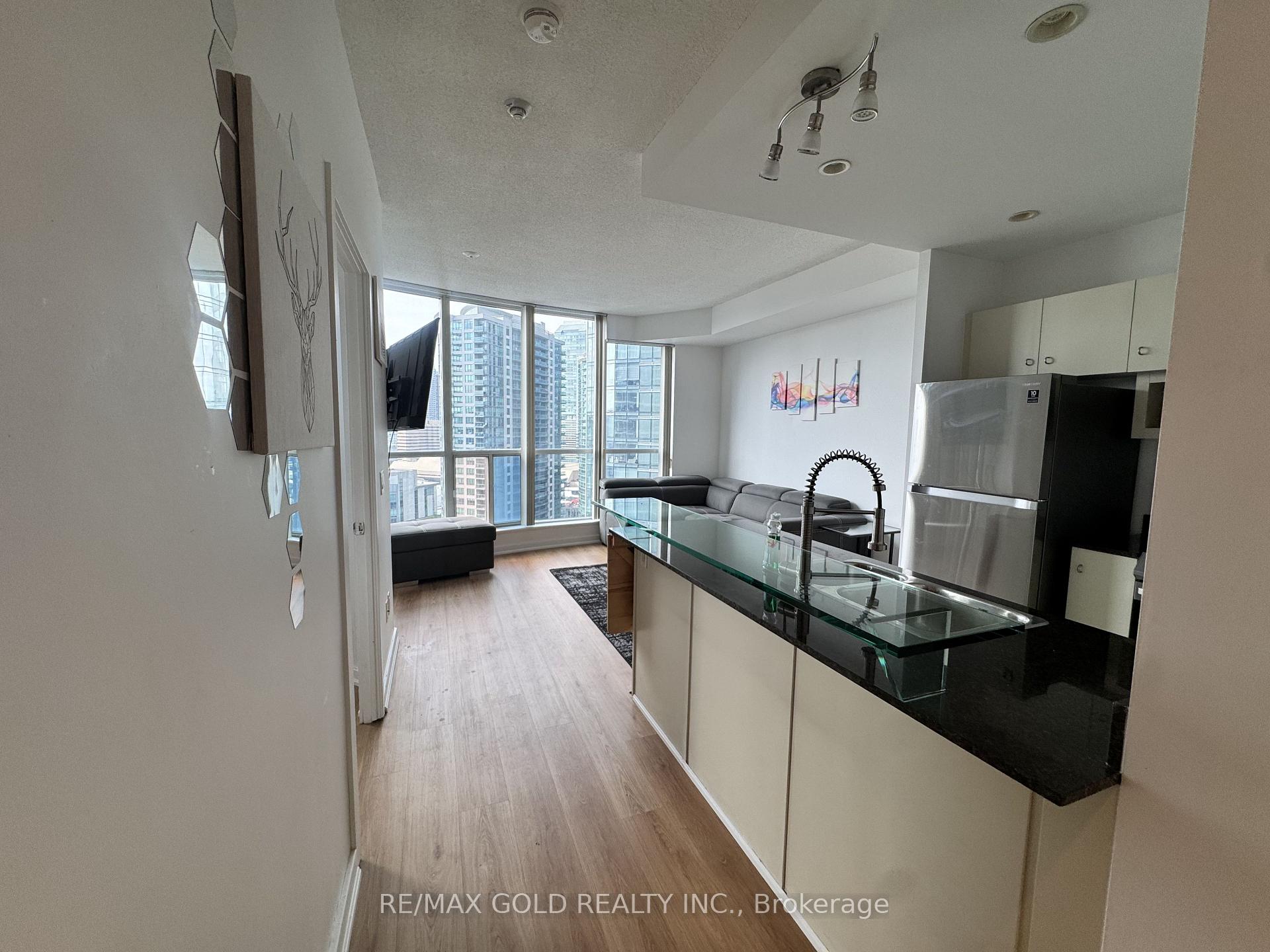 Photo 4 of Unit 2613, 8 York Street, Toronto, Waterfront Communities — HOMEH