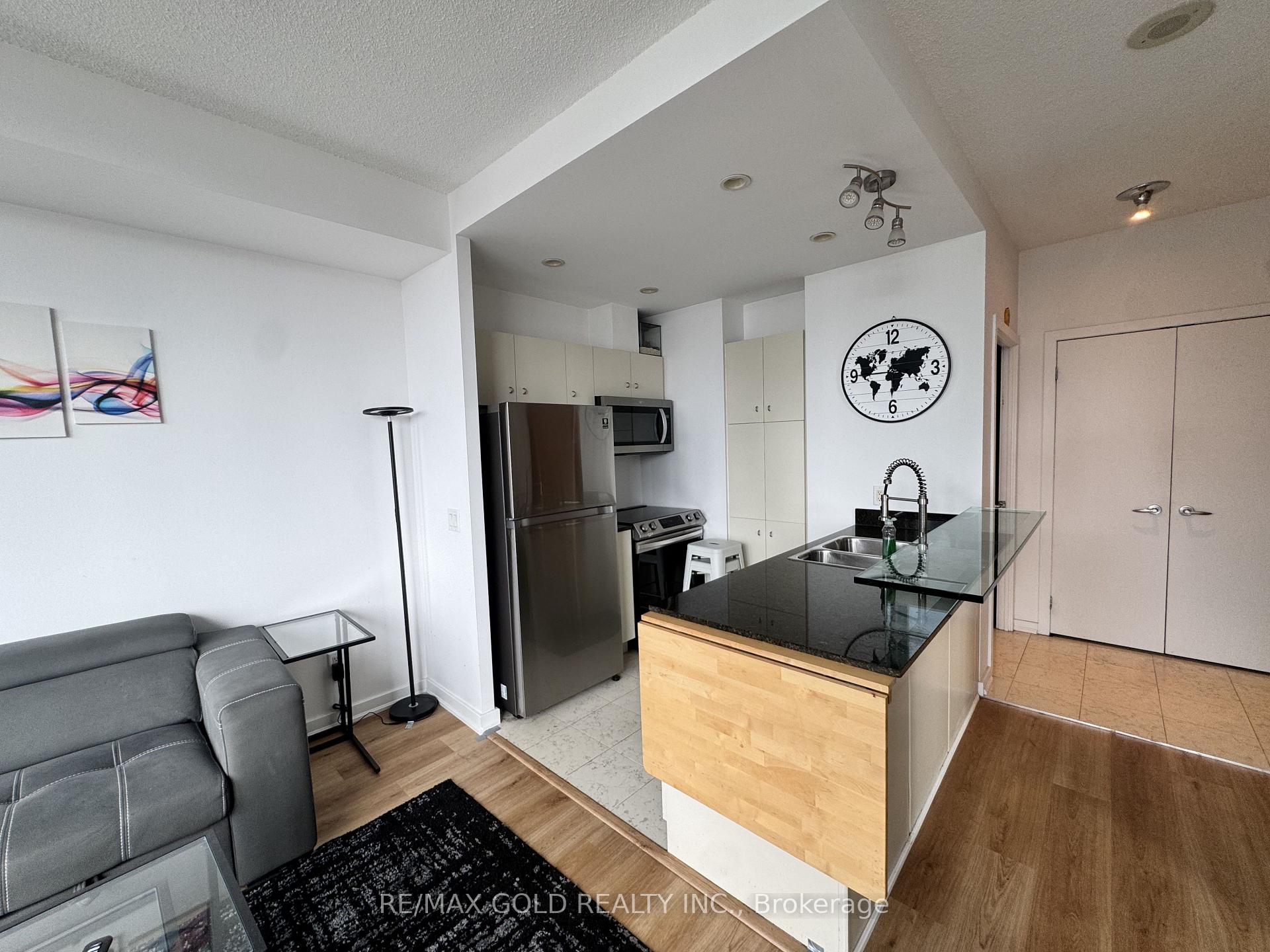 Photo 5 of Unit 2613, 8 York Street, Toronto, Waterfront Communities — HOMEH