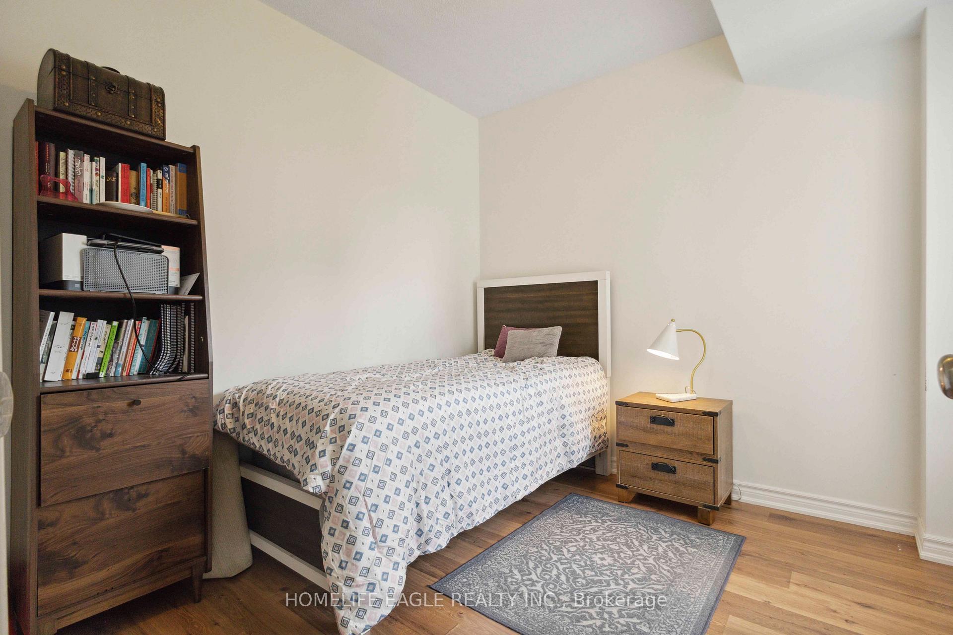 Photo 12 of Unit 905, 9225 Jane Street, Vaughan, Maple — HOMEH