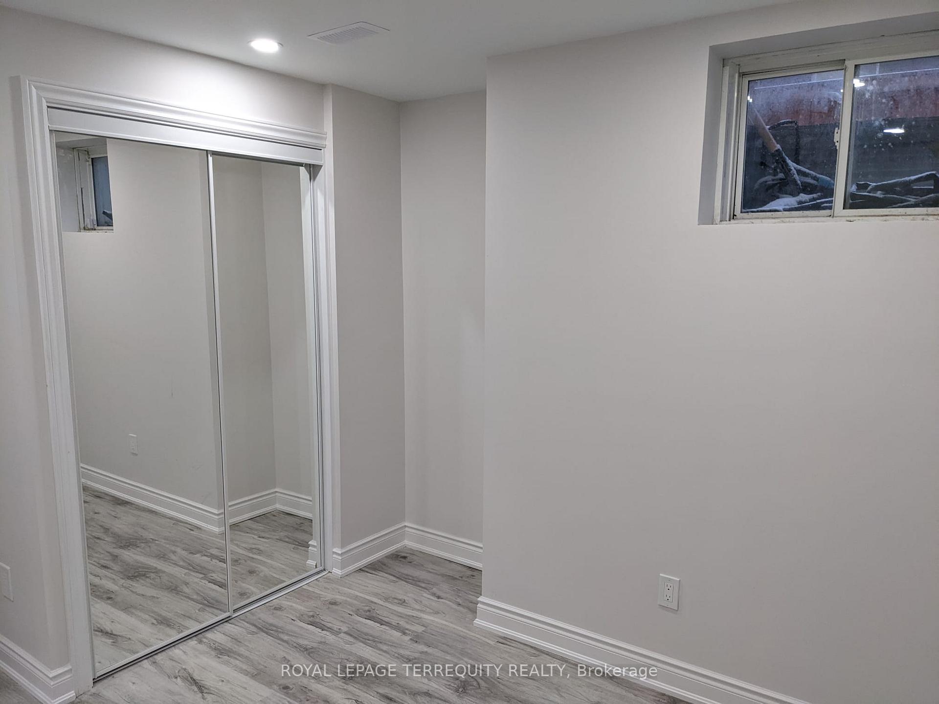 Photo 5 of 11 Stedford Crescent, Brampton, Northwest Brampton — HOMEH