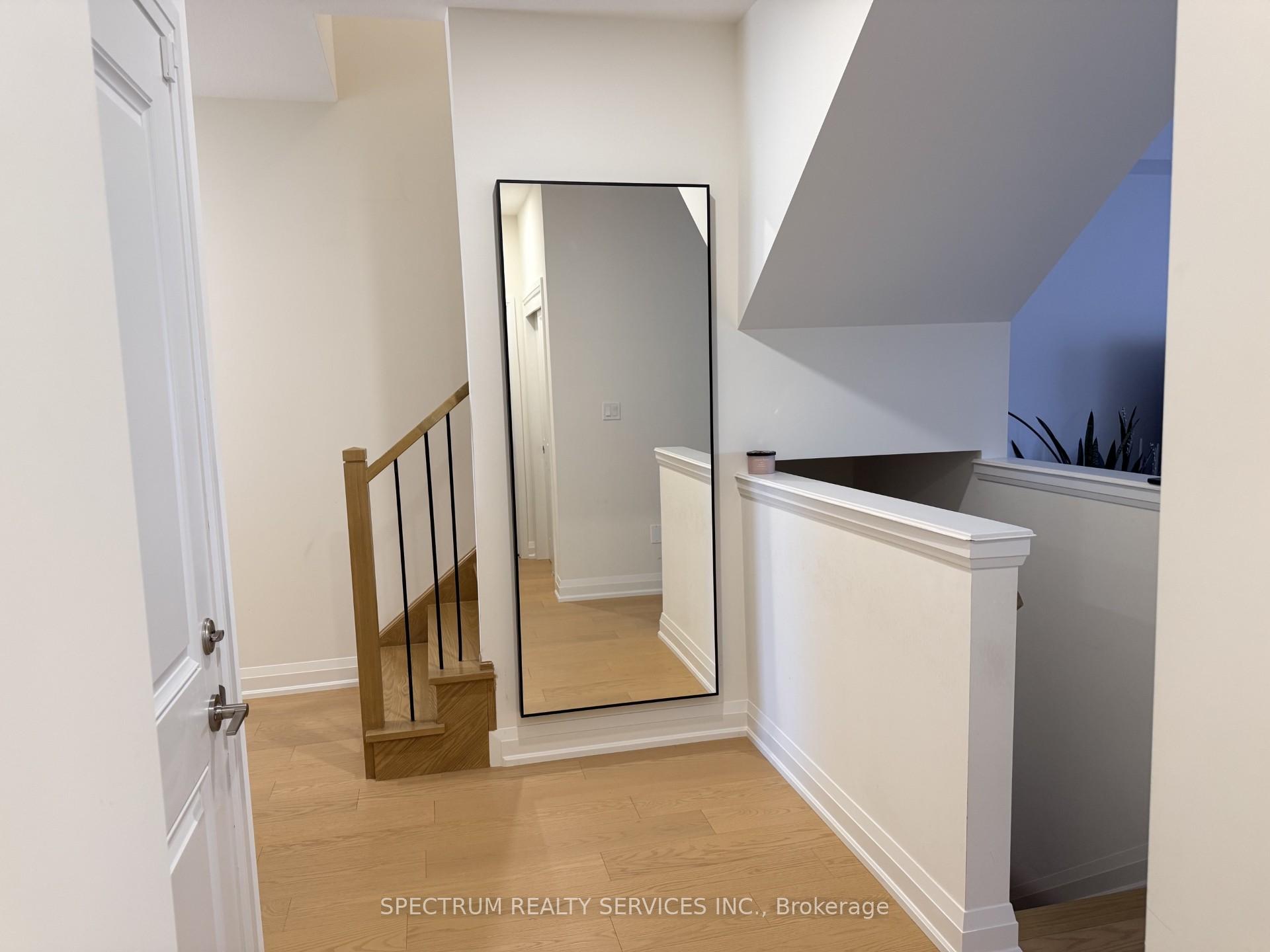 Photo 9 of 7436 Matteo Drive, Niagara Falls, Brown — HOMEH