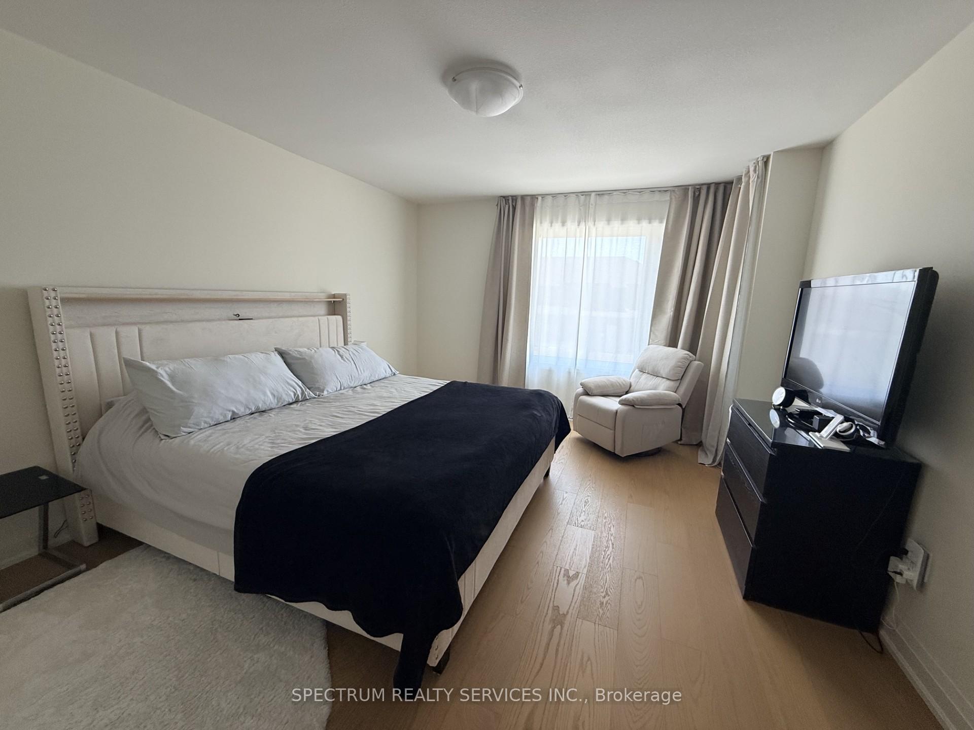 Photo 19 of 7436 Matteo Drive, Niagara Falls, Brown — HOMEH