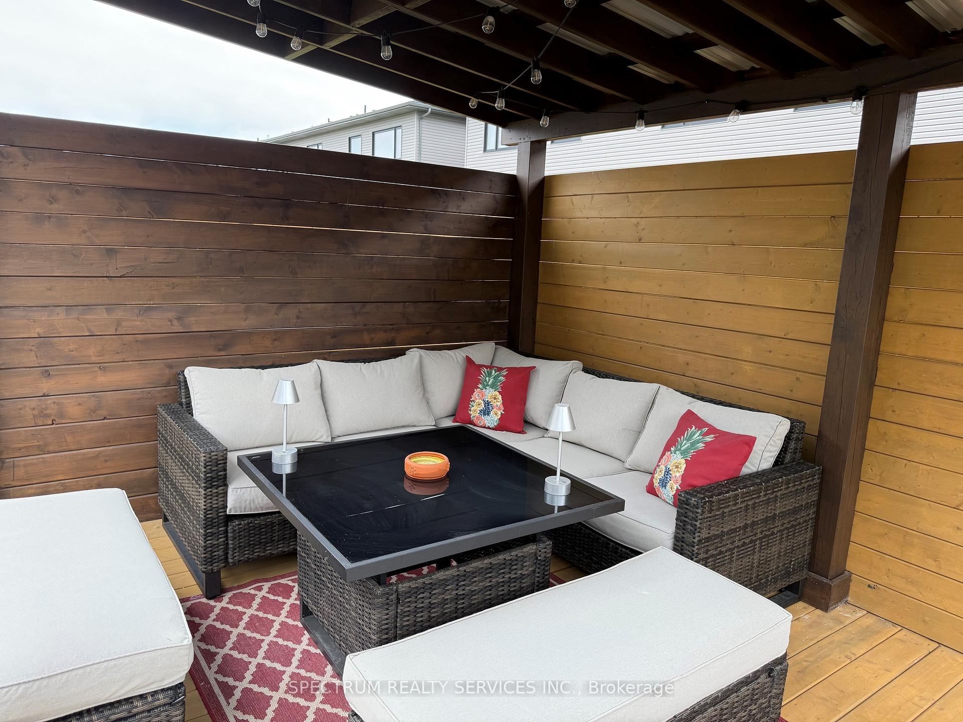 Photo 23 of 7436 Matteo Drive, Niagara Falls, Brown — HOMEH