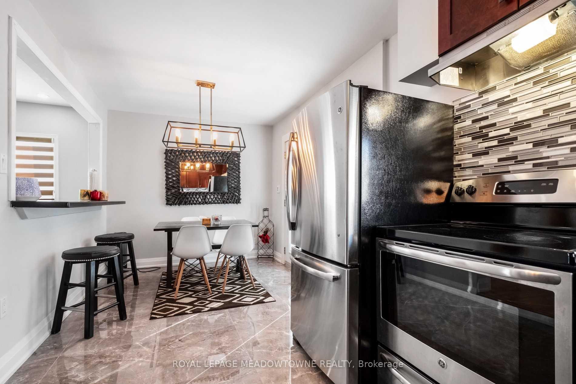 Photo 7 of 95 River Road, Brampton, Huttonville — HOMEH