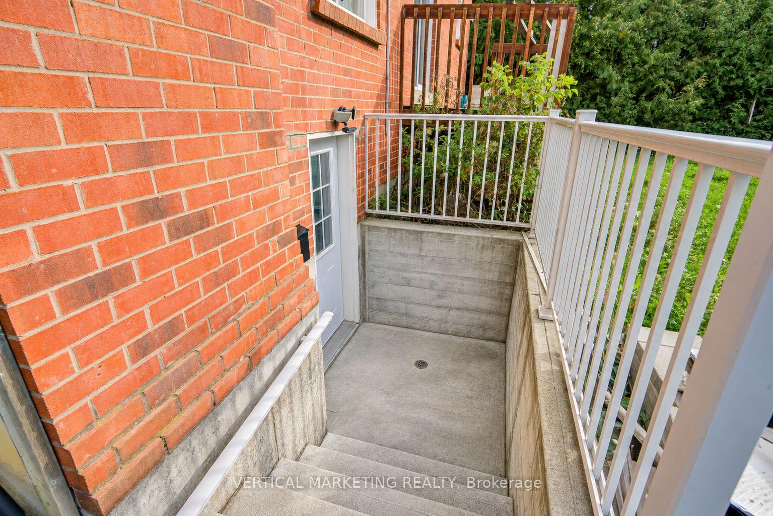 Photo 23 of 3807 Ellesmere Road, Scarborough, Highland Creek — HOMEH