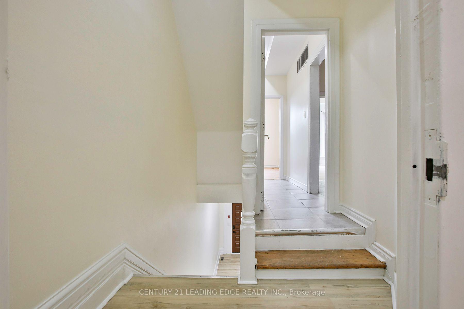 Photo 27 of 9 Borden Street, Toronto, University — HOMEH