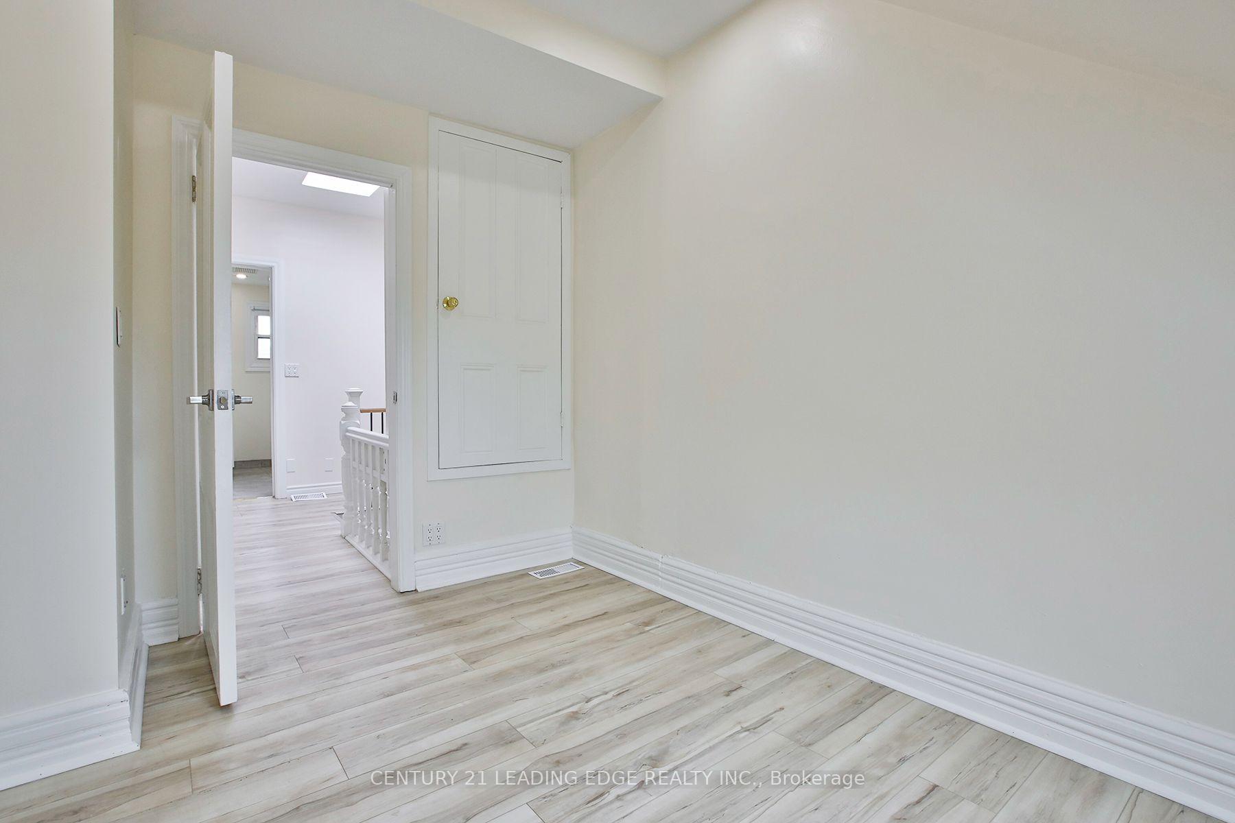 Photo 42 of 9 Borden Street, Toronto, University — HOMEH