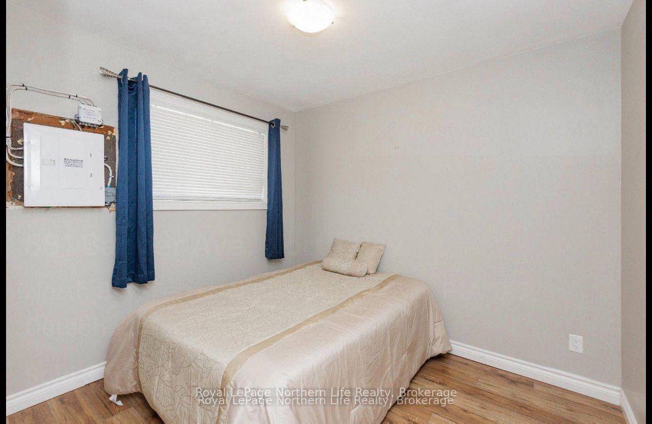 Photo 9 of 581A Banner Avenue, North Bay, Ferris — HOMEH