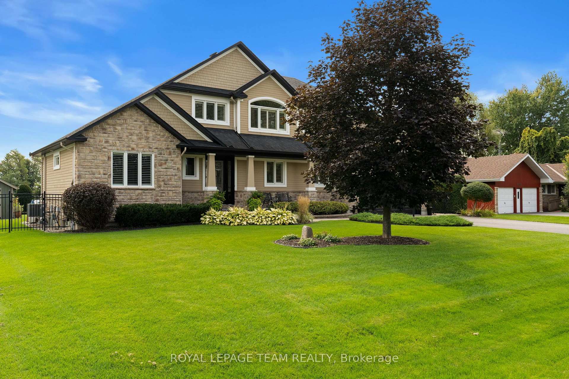 Photo 2 of 6599 Marina Drive, Ottawa, Manotick South to Roger Stevens — HOMEH