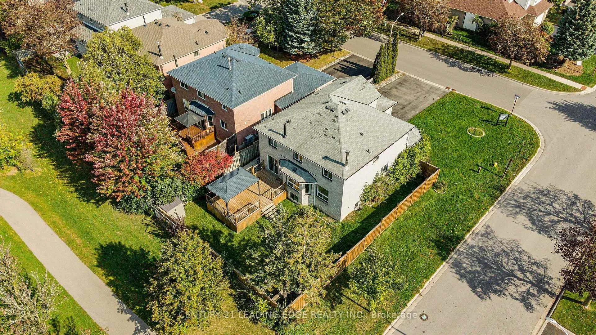 Photo 8 of 922 Snowbird Street, Oshawa, Northglen — HOMEH