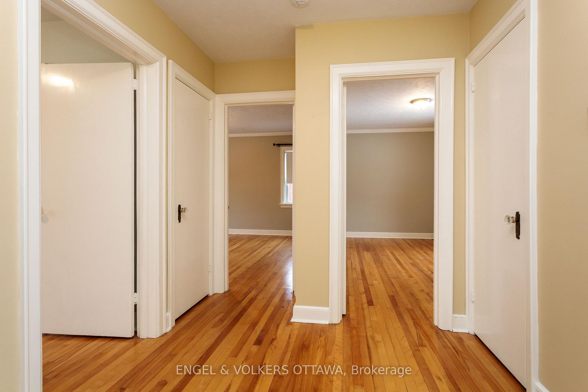 Photo 26 of 225 Pleasant Park Road, Ottawa, Faircrest Heights — HOMEH