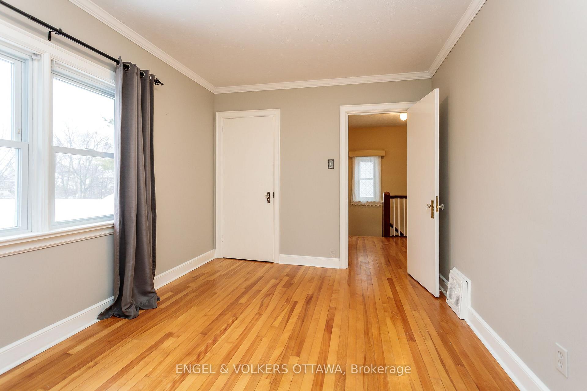 Photo 28 of 225 Pleasant Park Road, Ottawa, Faircrest Heights — HOMEH