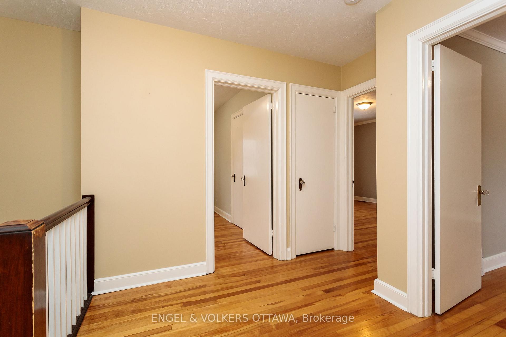 Photo 29 of 225 Pleasant Park Road, Ottawa, Faircrest Heights — HOMEH
