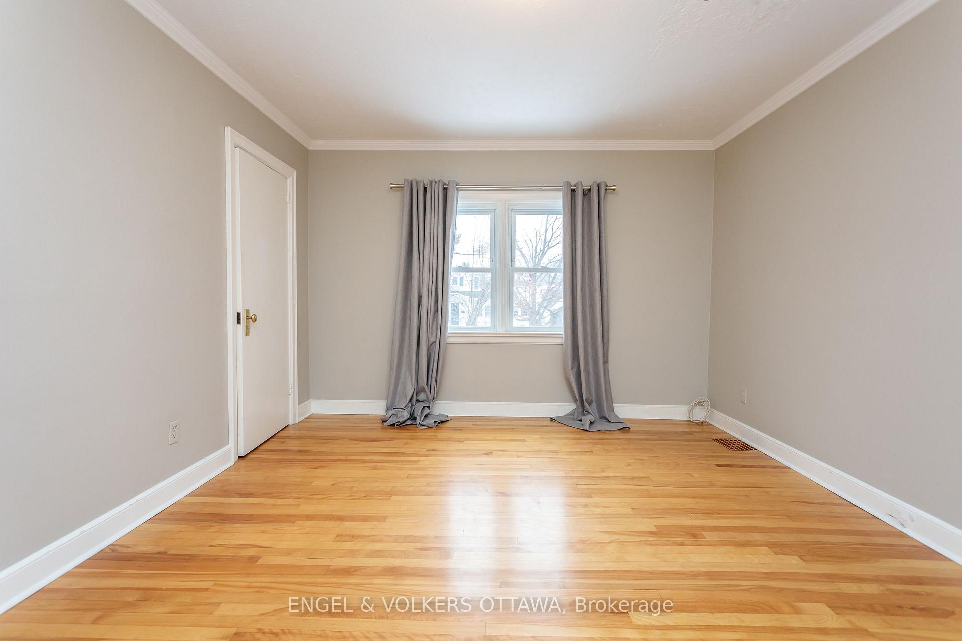 Photo 31 of 225 Pleasant Park Road, Ottawa, Faircrest Heights — HOMEH