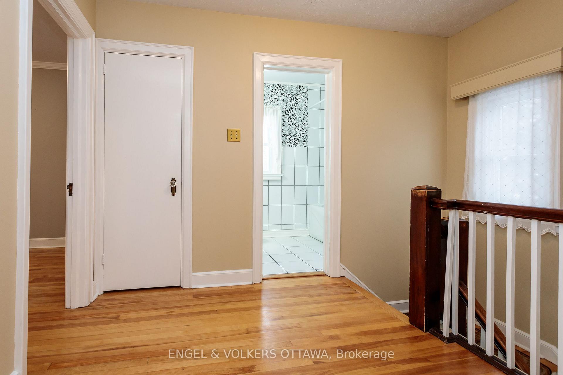 Photo 33 of 225 Pleasant Park Road, Ottawa, Faircrest Heights — HOMEH