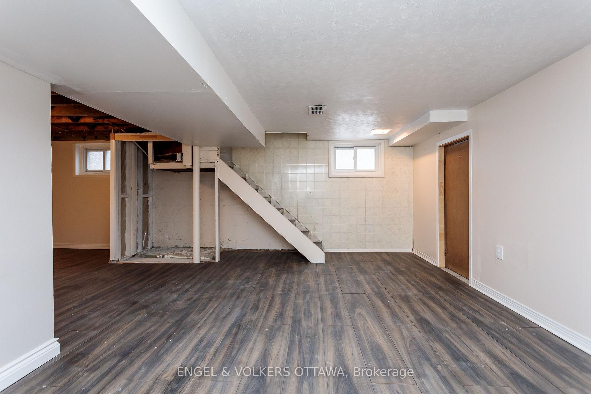 Photo 36 of 225 Pleasant Park Road, Ottawa, Faircrest Heights — HOMEH