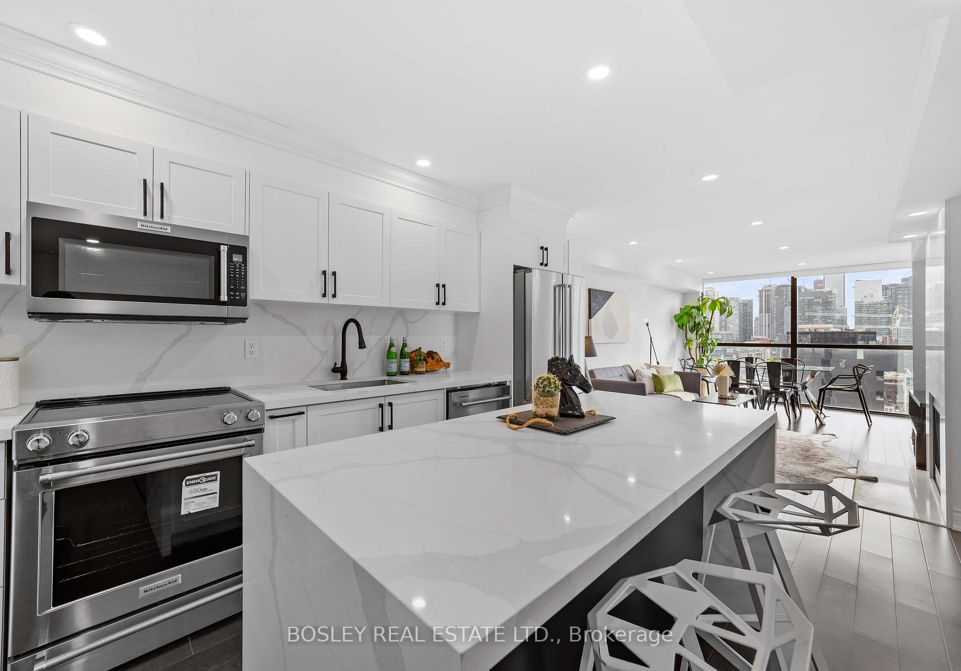 Photo 7 of Unit PH02, 705 King Street, Toronto, Niagara — HOMEH
