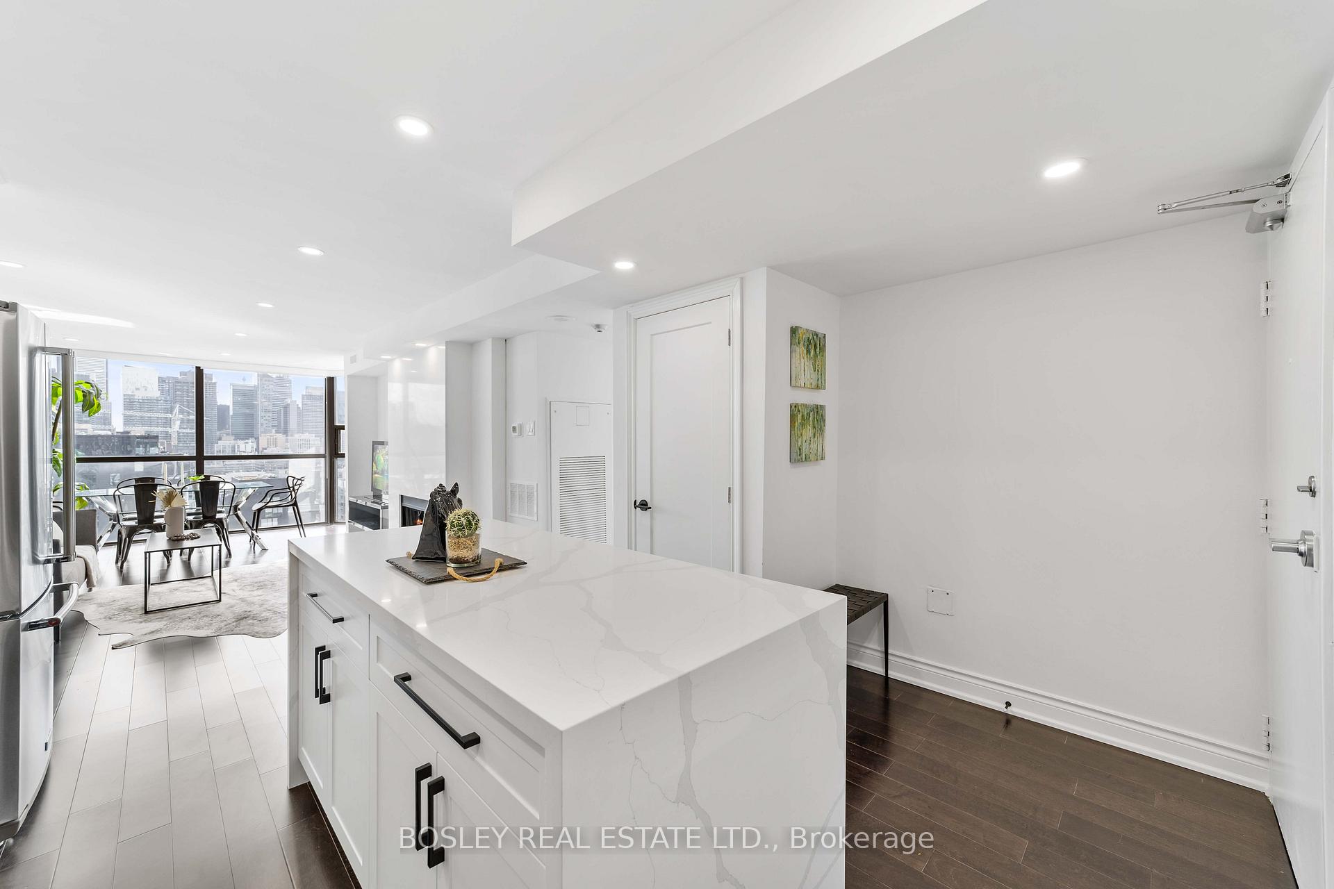 Photo 8 of Unit PH02, 705 King Street, Toronto, Niagara — HOMEH