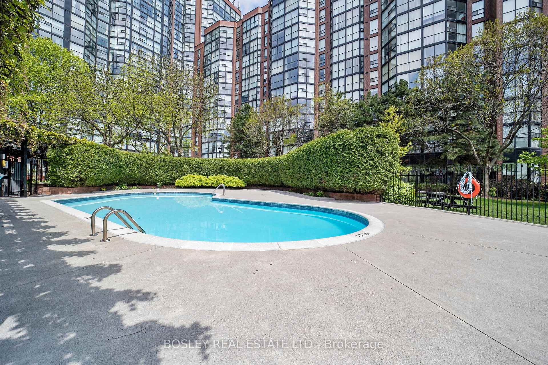 Photo 26 of Unit PH02, 705 King Street, Toronto, Niagara — HOMEH
