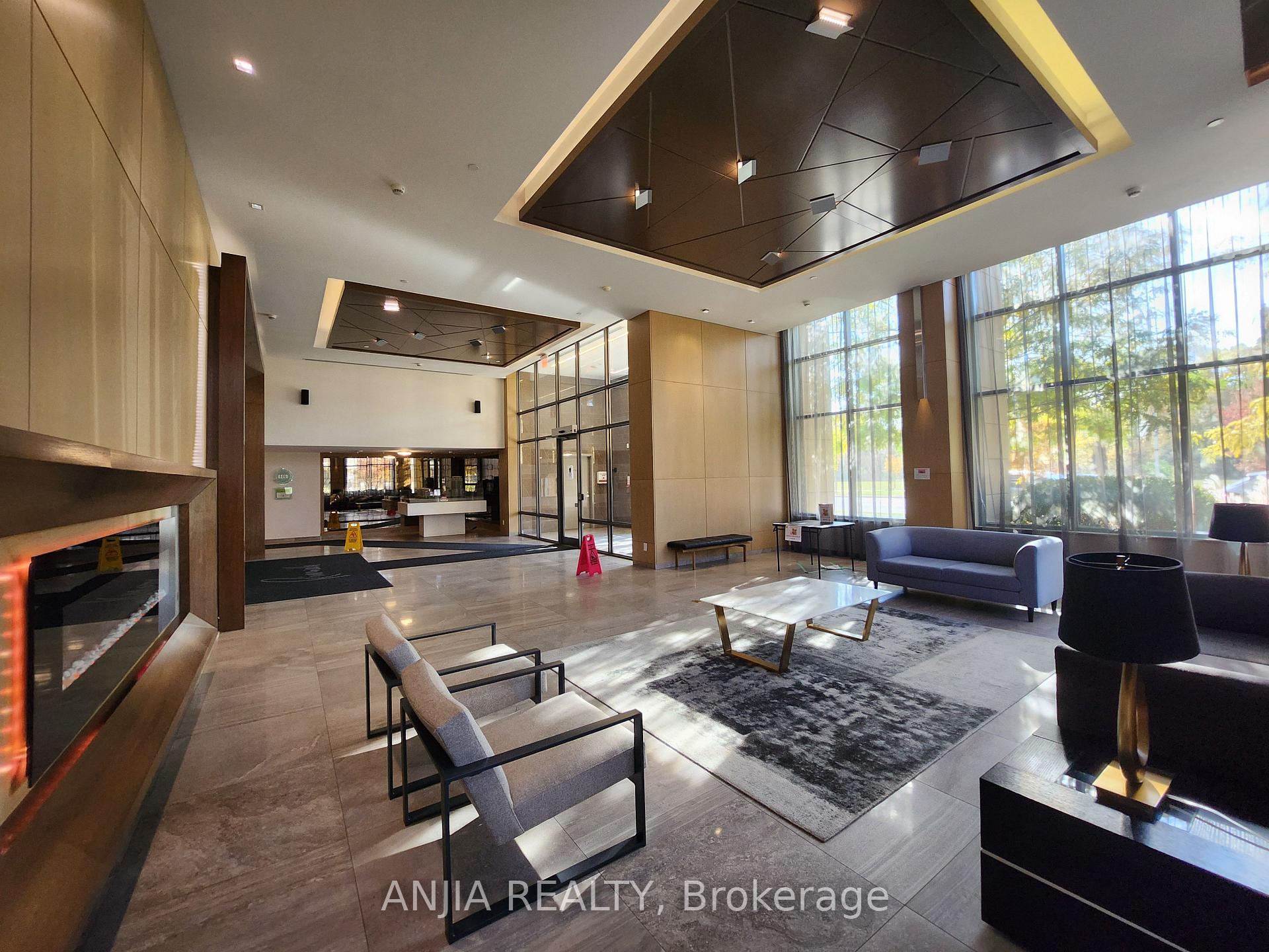 Photo 4 of Unit 901, 18 Uptown Drive, Markham, Unionville — HOMEH