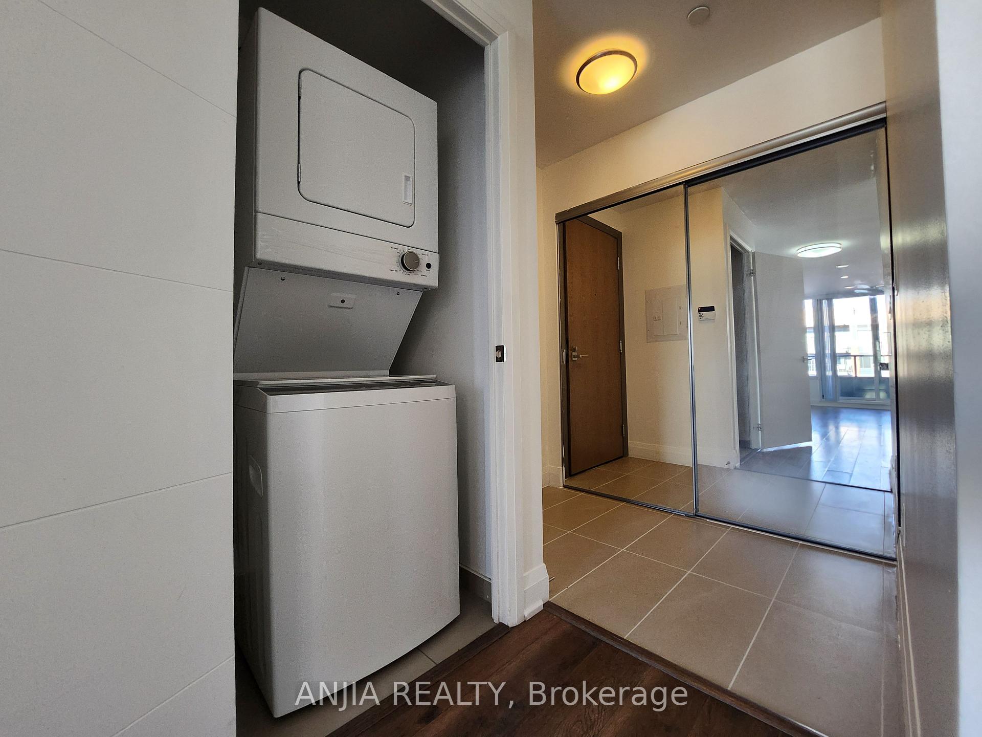 Photo 8 of Unit 901, 18 Uptown Drive, Markham, Unionville — HOMEH