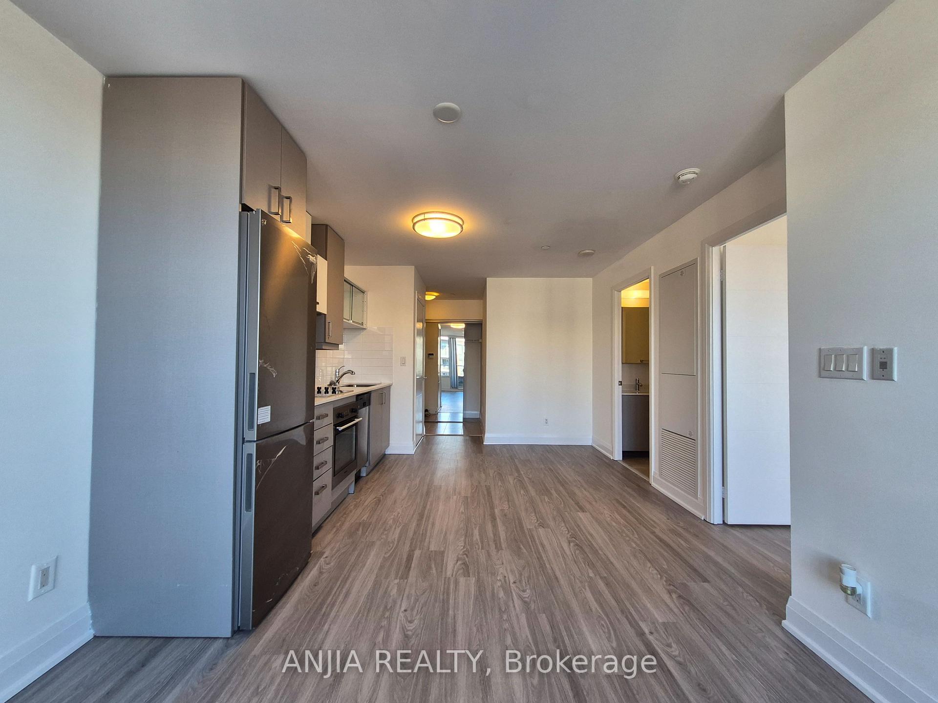 Photo 15 of Unit 901, 18 Uptown Drive, Markham, Unionville — HOMEH