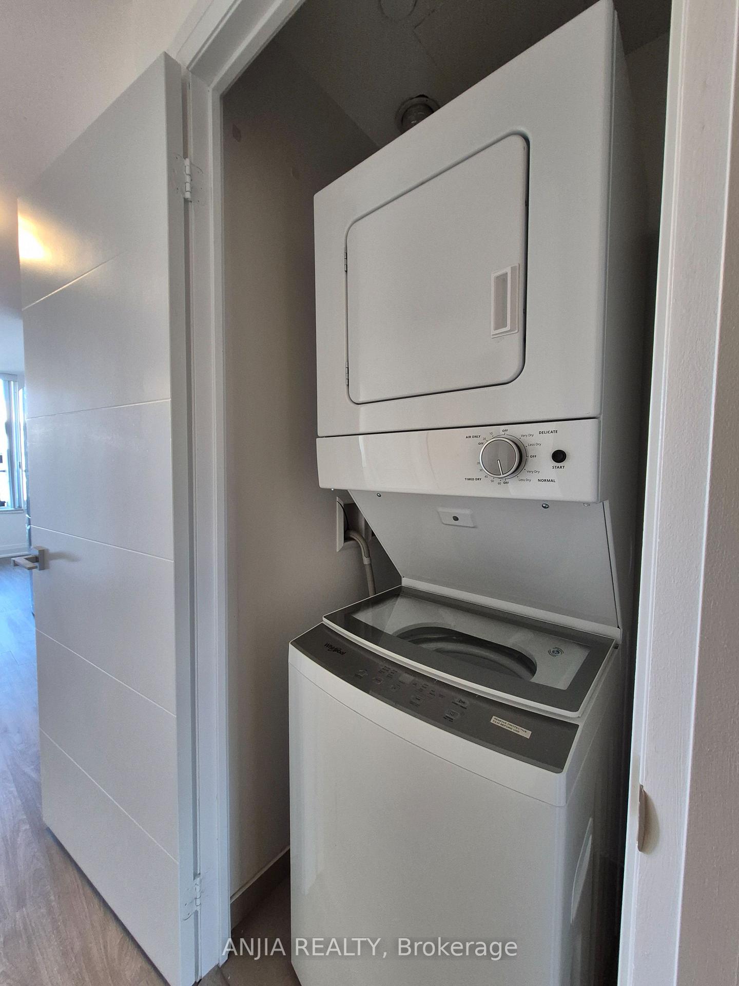 Photo 33 of Unit 901, 18 Uptown Drive, Markham, Unionville — HOMEH
