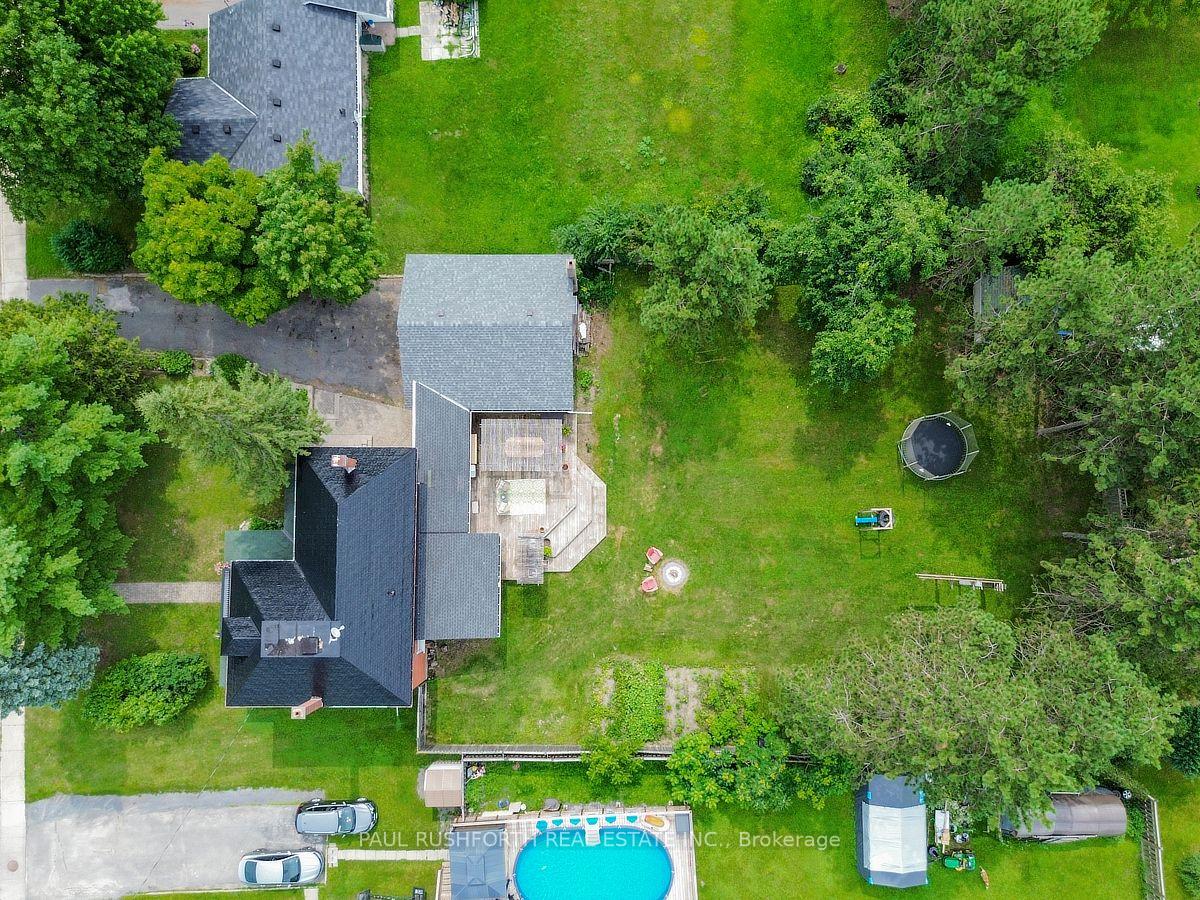 Photo 4 of 100 Poole Street, McNab/Braeside, Mcnab/Braeside Twps — HOMEH