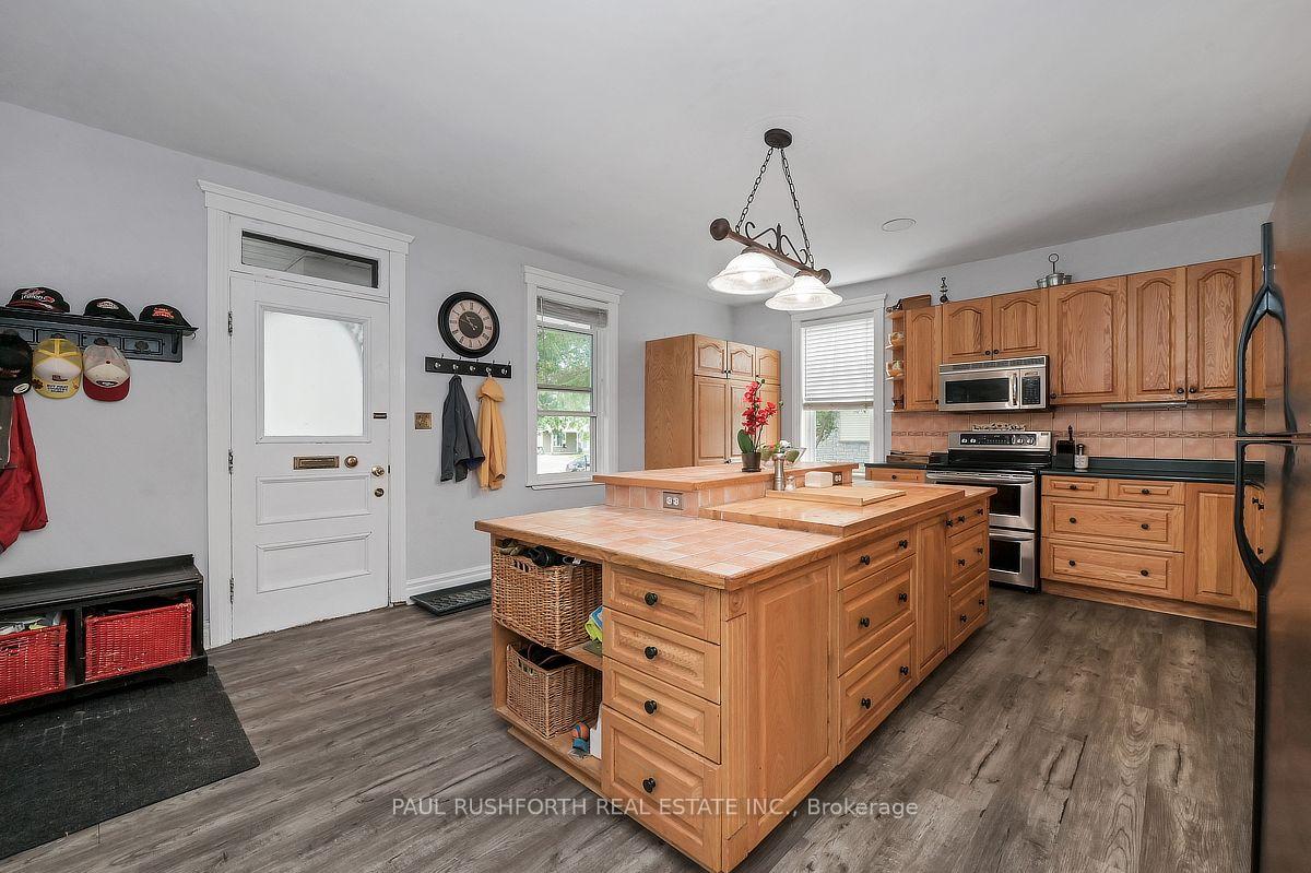 Photo 18 of 100 Poole Street, McNab/Braeside, Mcnab/Braeside Twps — HOMEH