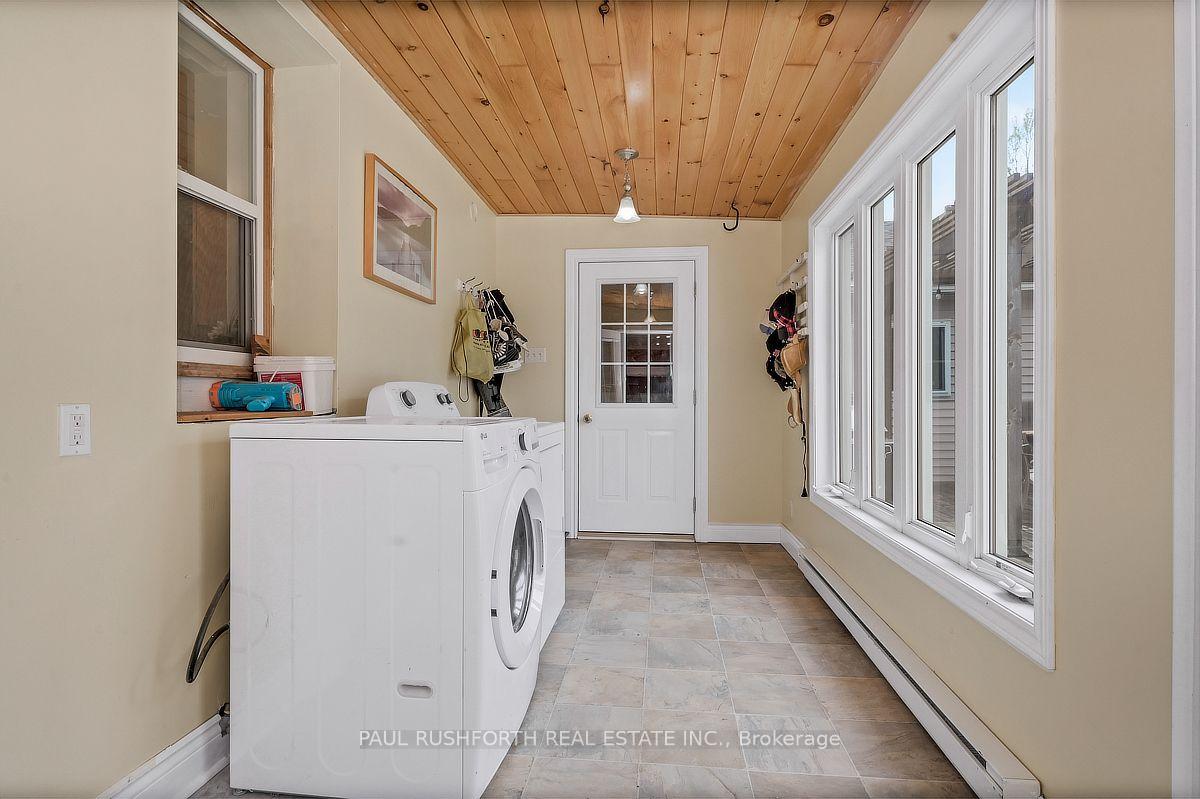 Photo 24 of 100 Poole Street, McNab/Braeside, Mcnab/Braeside Twps — HOMEH