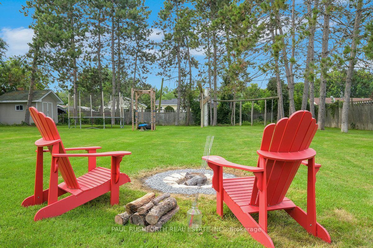 Photo 38 of 100 Poole Street, McNab/Braeside, Mcnab/Braeside Twps — HOMEH