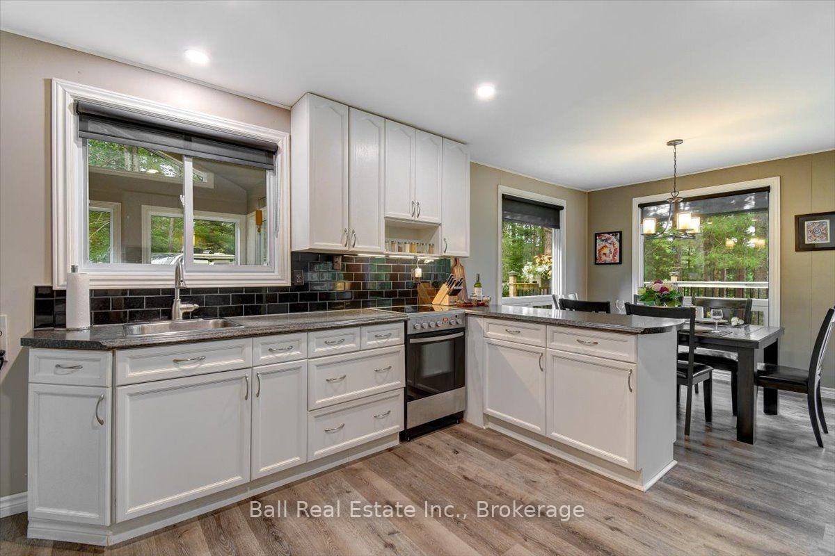 Photo 15 of 21 Lucerne Lake Drive, Faraday — HOMEH