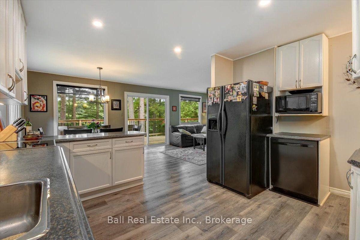 Photo 16 of 21 Lucerne Lake Drive, Faraday — HOMEH