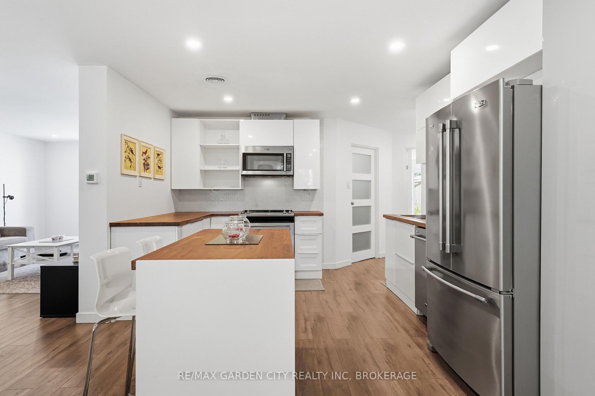 Photo 11 of 50 Beamer Avenue, St. Catharines, Bunting/Linwell — HOMEH