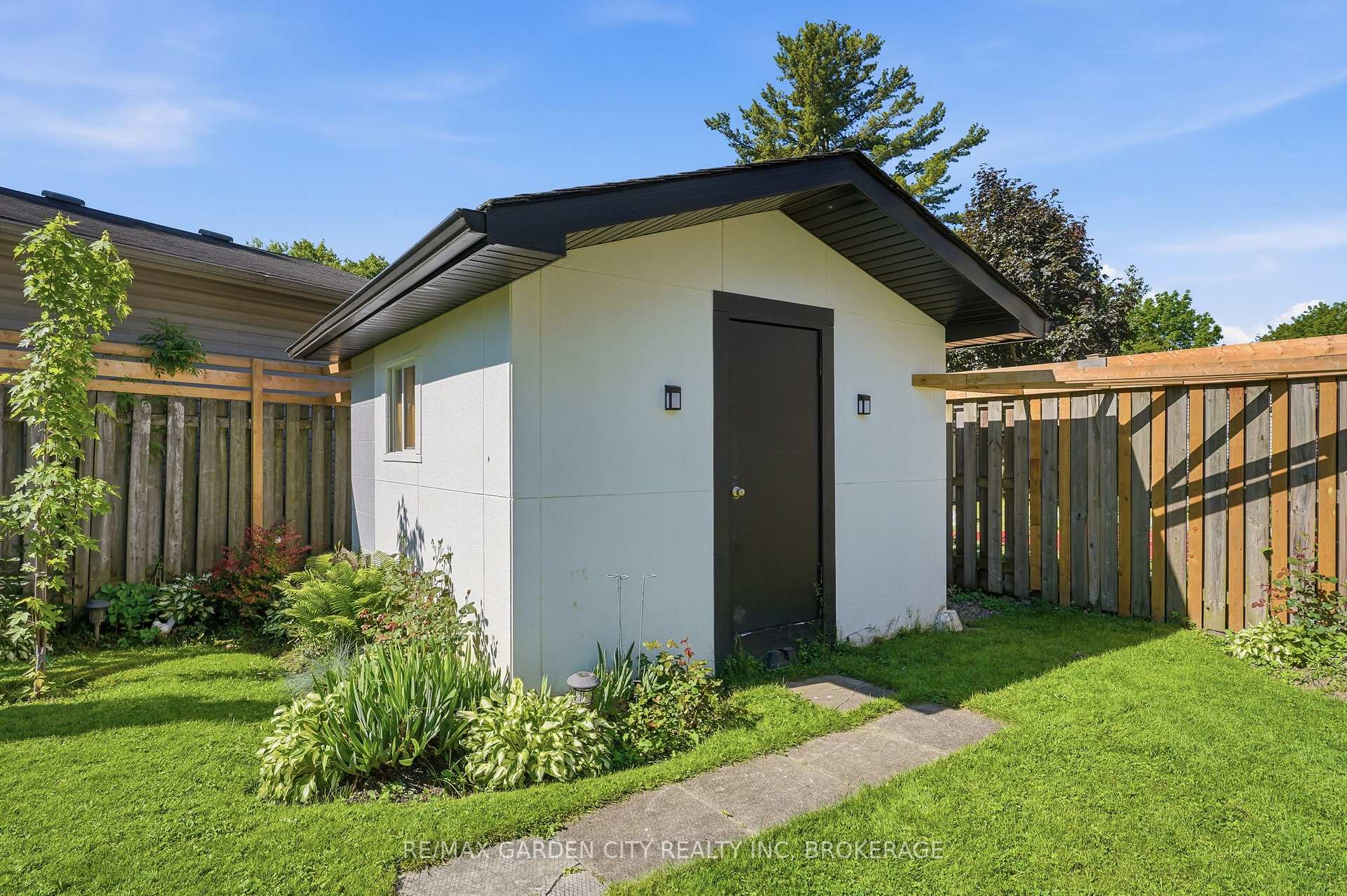 Photo 34 of 50 Beamer Avenue, St. Catharines, Bunting/Linwell — HOMEH