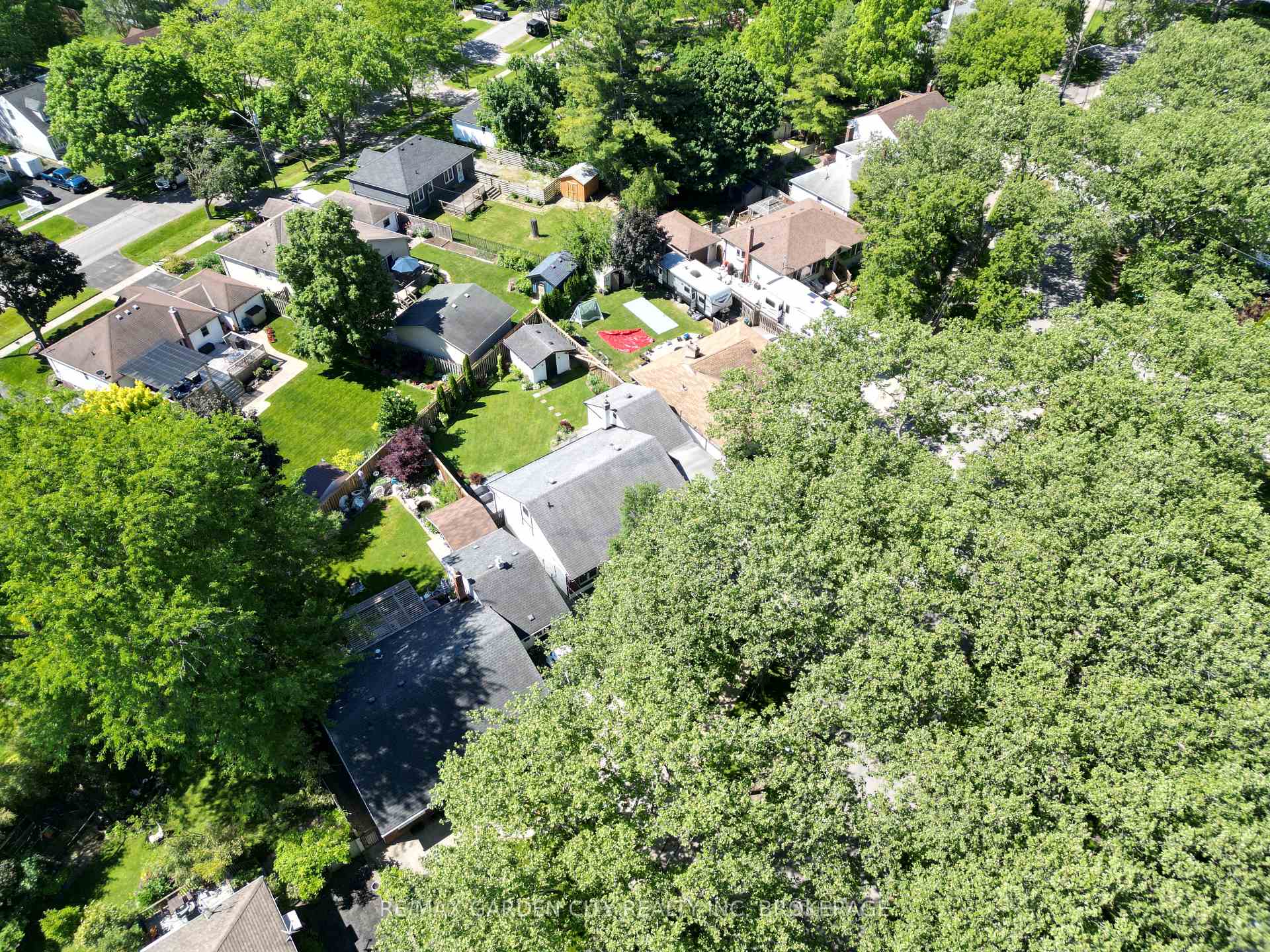 Photo 39 of 50 Beamer Avenue, St. Catharines, Bunting/Linwell — HOMEH