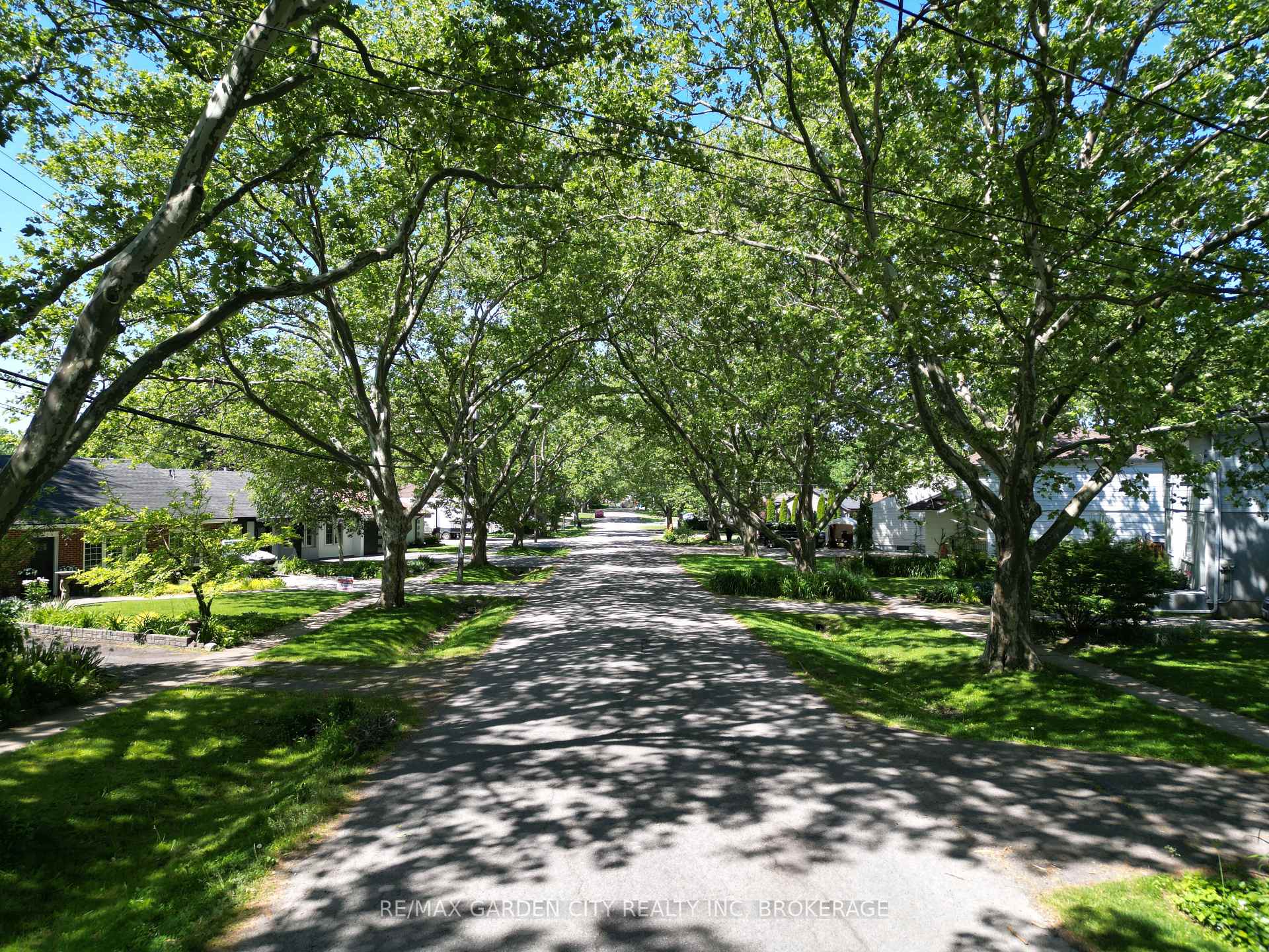 Photo 44 of 50 Beamer Avenue, St. Catharines, Bunting/Linwell — HOMEH