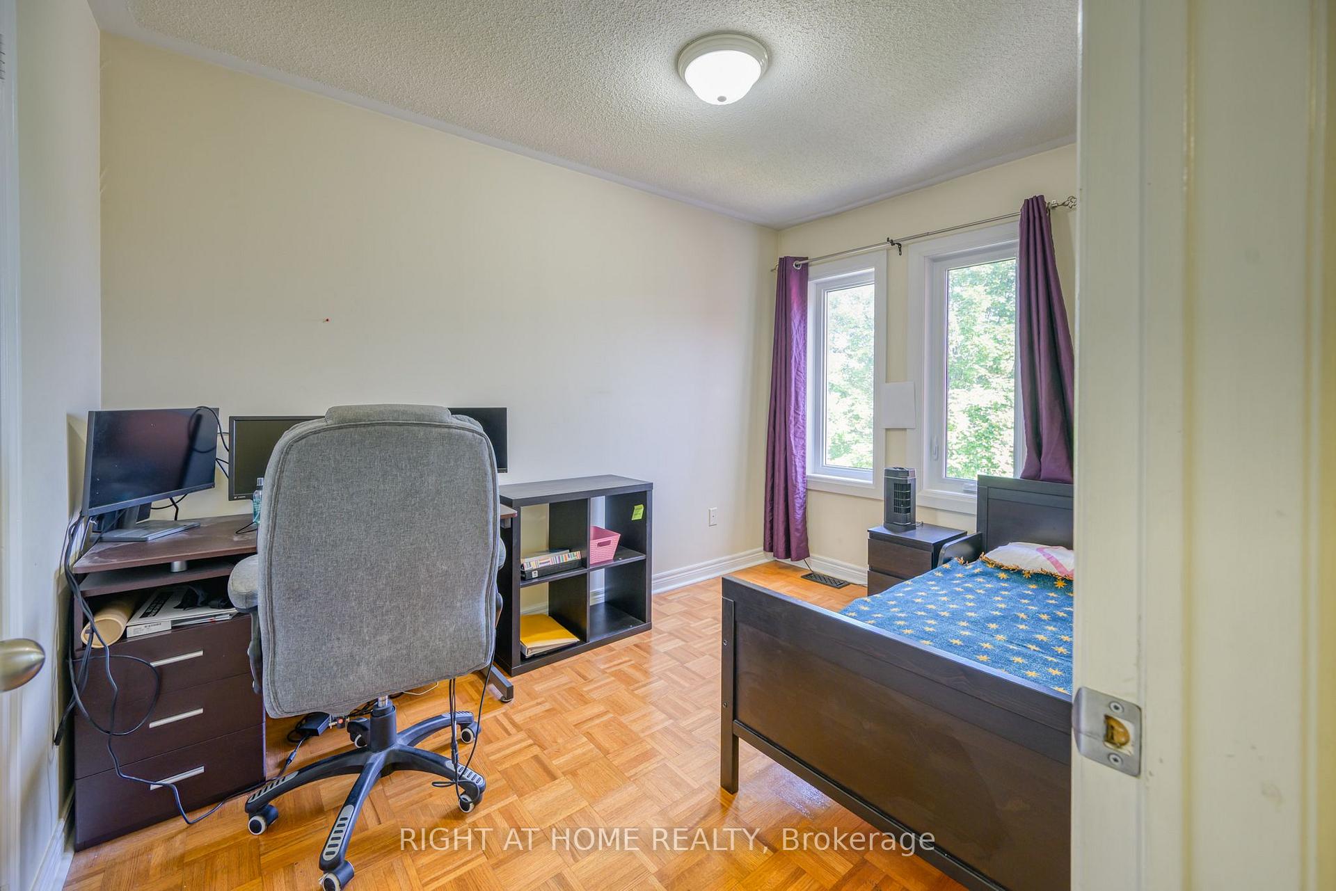 Photo 16 of 6683 Opera Glass Crescent, Mississauga, Meadowvale Village — HOMEH
