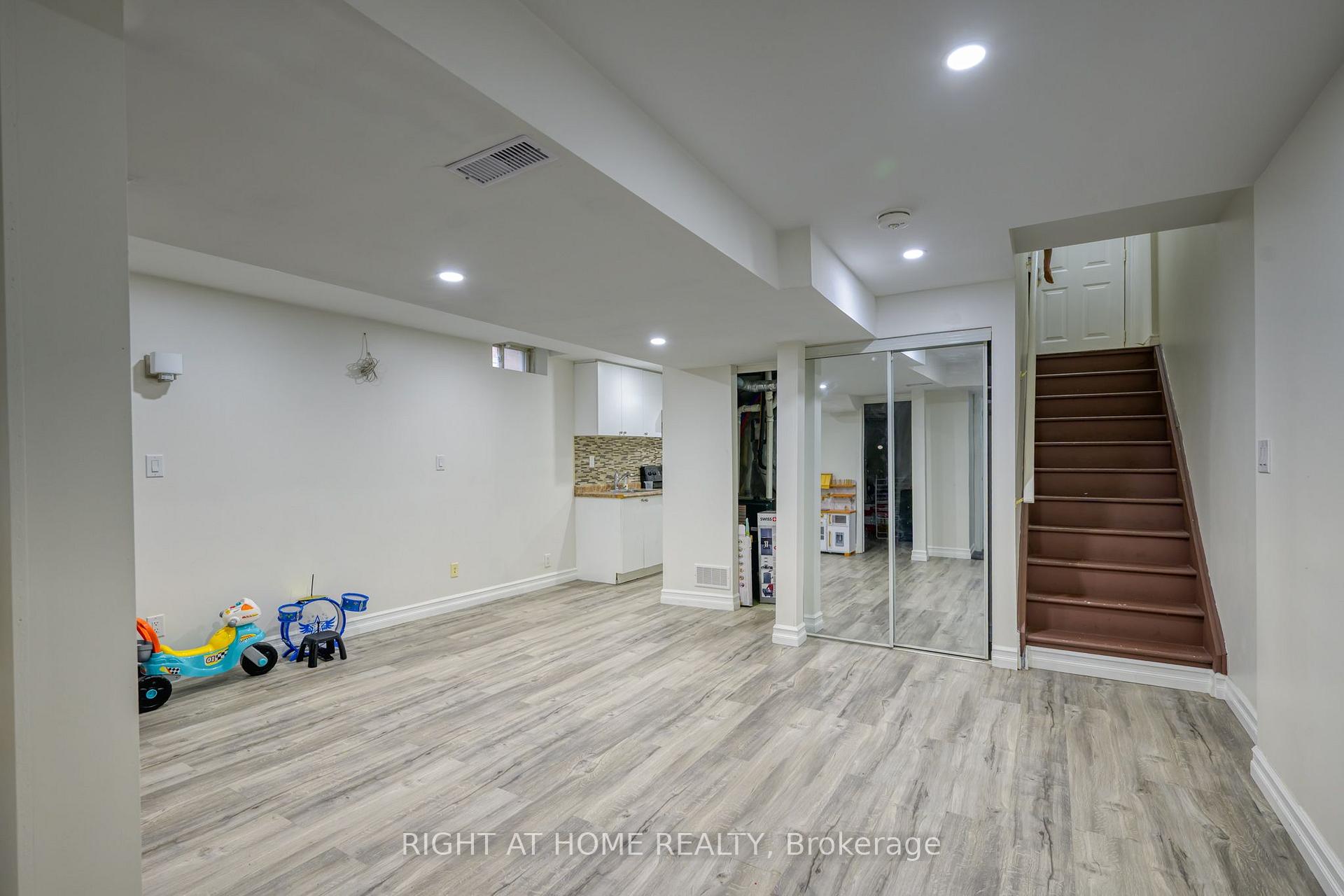 Photo 34 of 6683 Opera Glass Crescent, Mississauga, Meadowvale Village — HOMEH