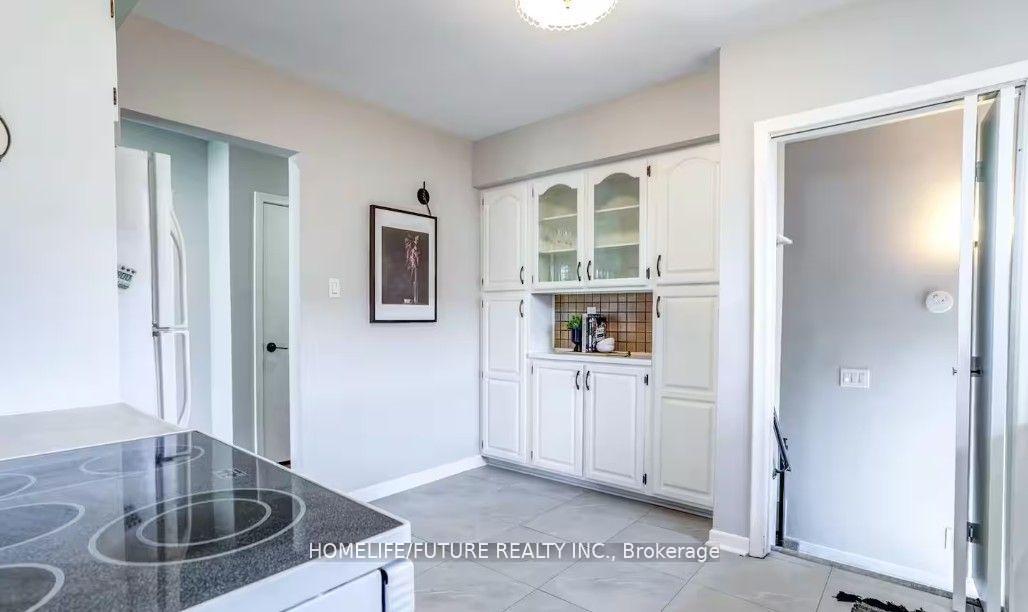 Photo 5 of 7 Stonehenge Crescent, Scarborough, Woburn — HOMEH