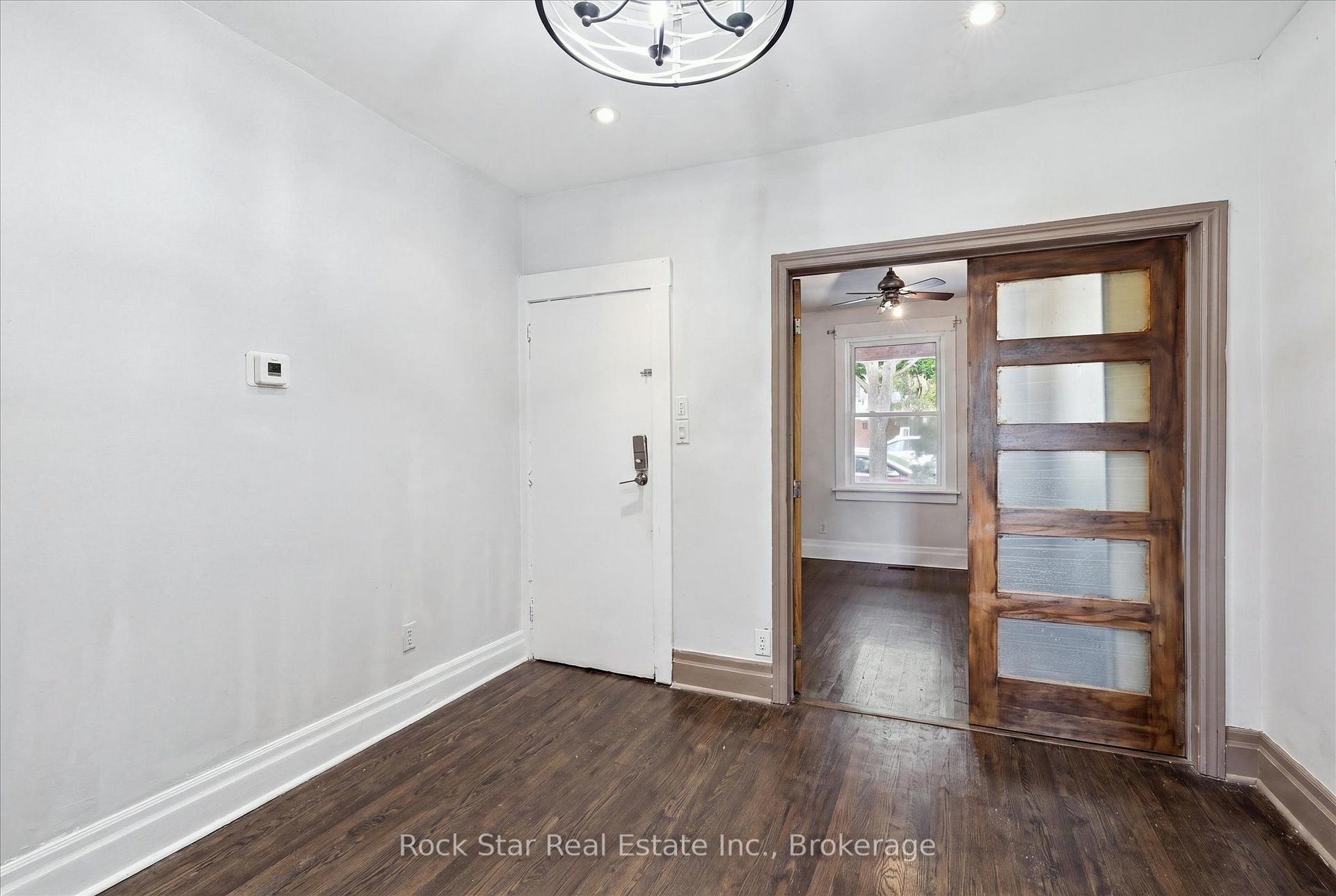 Photo 5 of 1259 Davenport Road, Toronto, Dovercourt-Wallace Emerson-Junction — HOMEH