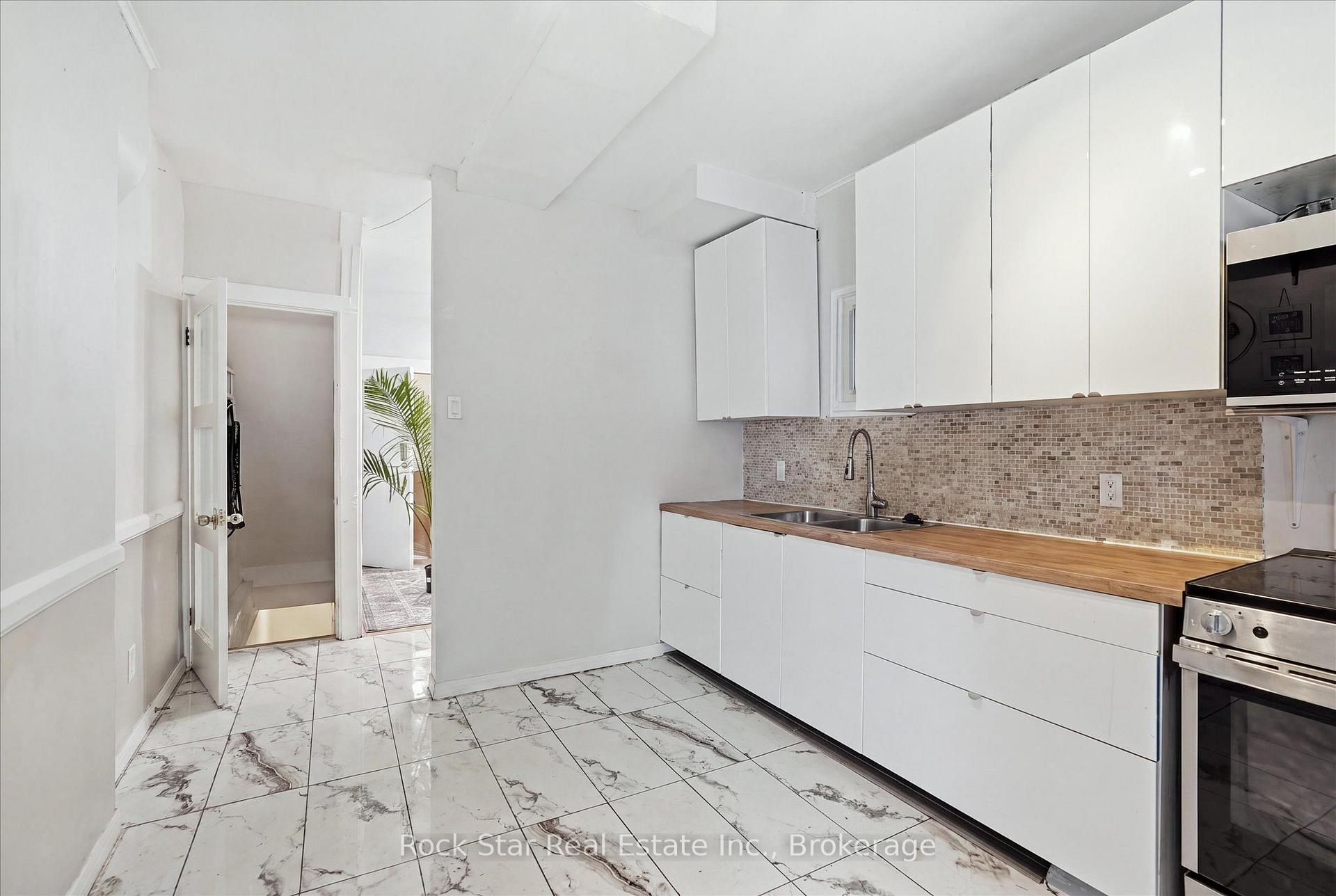 Photo 11 of 1259 Davenport Road, Toronto, Dovercourt-Wallace Emerson-Junction — HOMEH