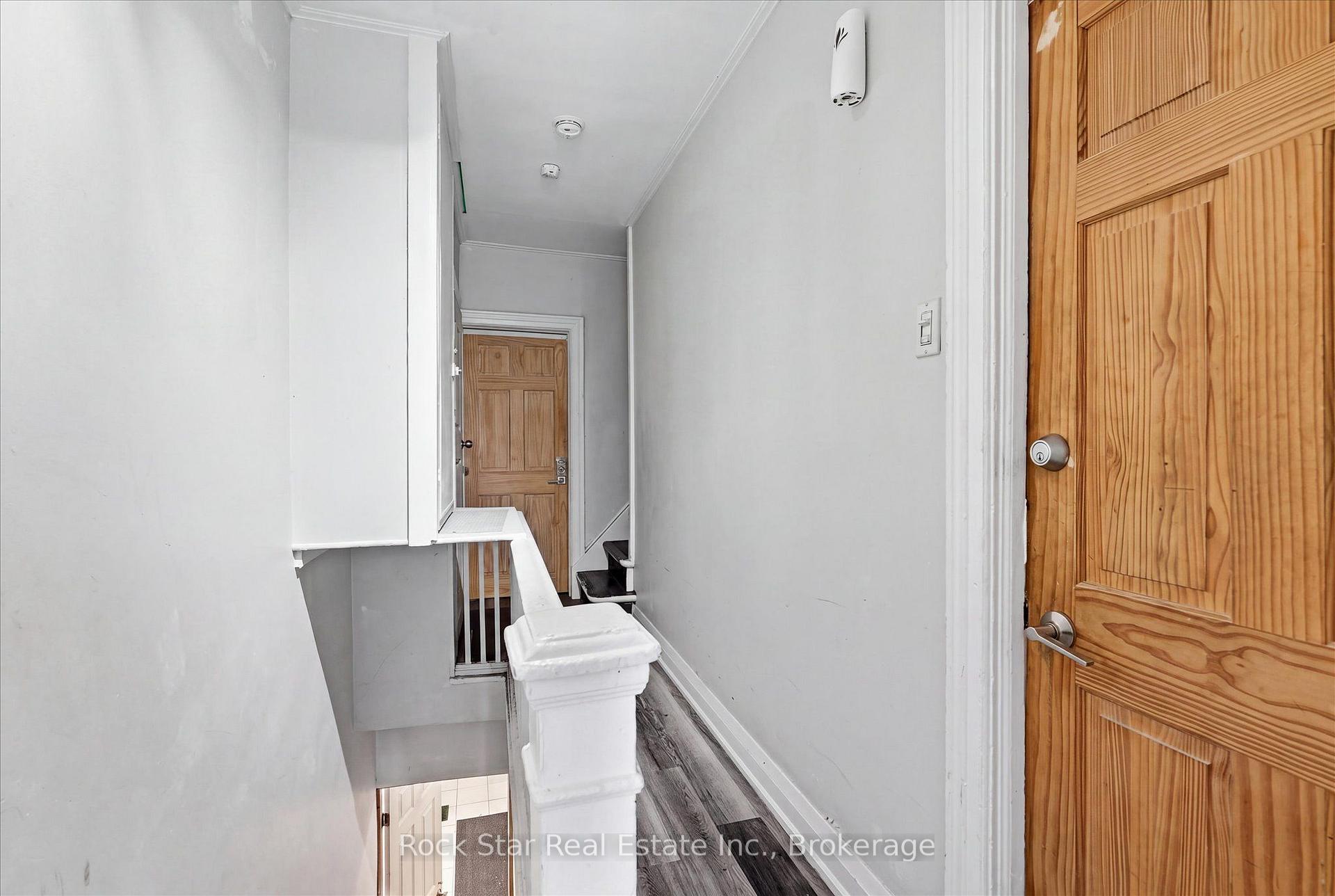 Photo 13 of 1259 Davenport Road, Toronto, Dovercourt-Wallace Emerson-Junction — HOMEH