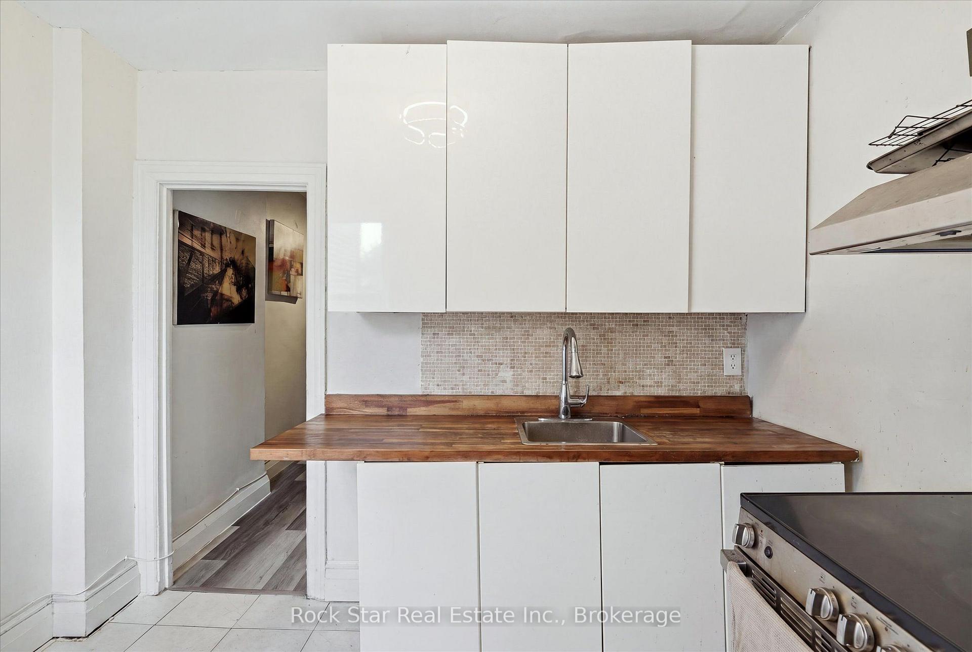 Photo 15 of 1259 Davenport Road, Toronto, Dovercourt-Wallace Emerson-Junction — HOMEH