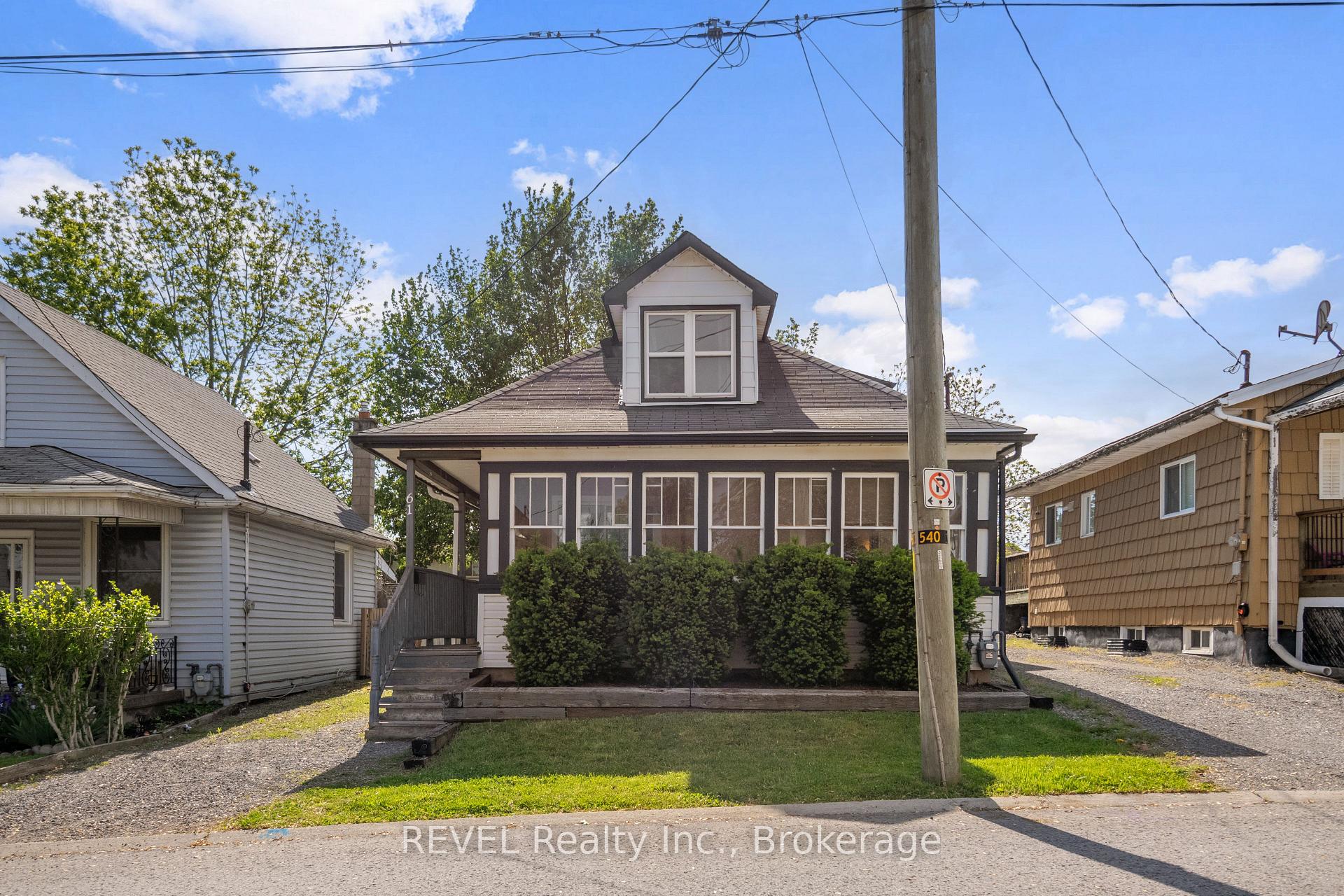 Photo 2 of 61 Patricia Street, Thorold, Thorold Downtown — HOMEH