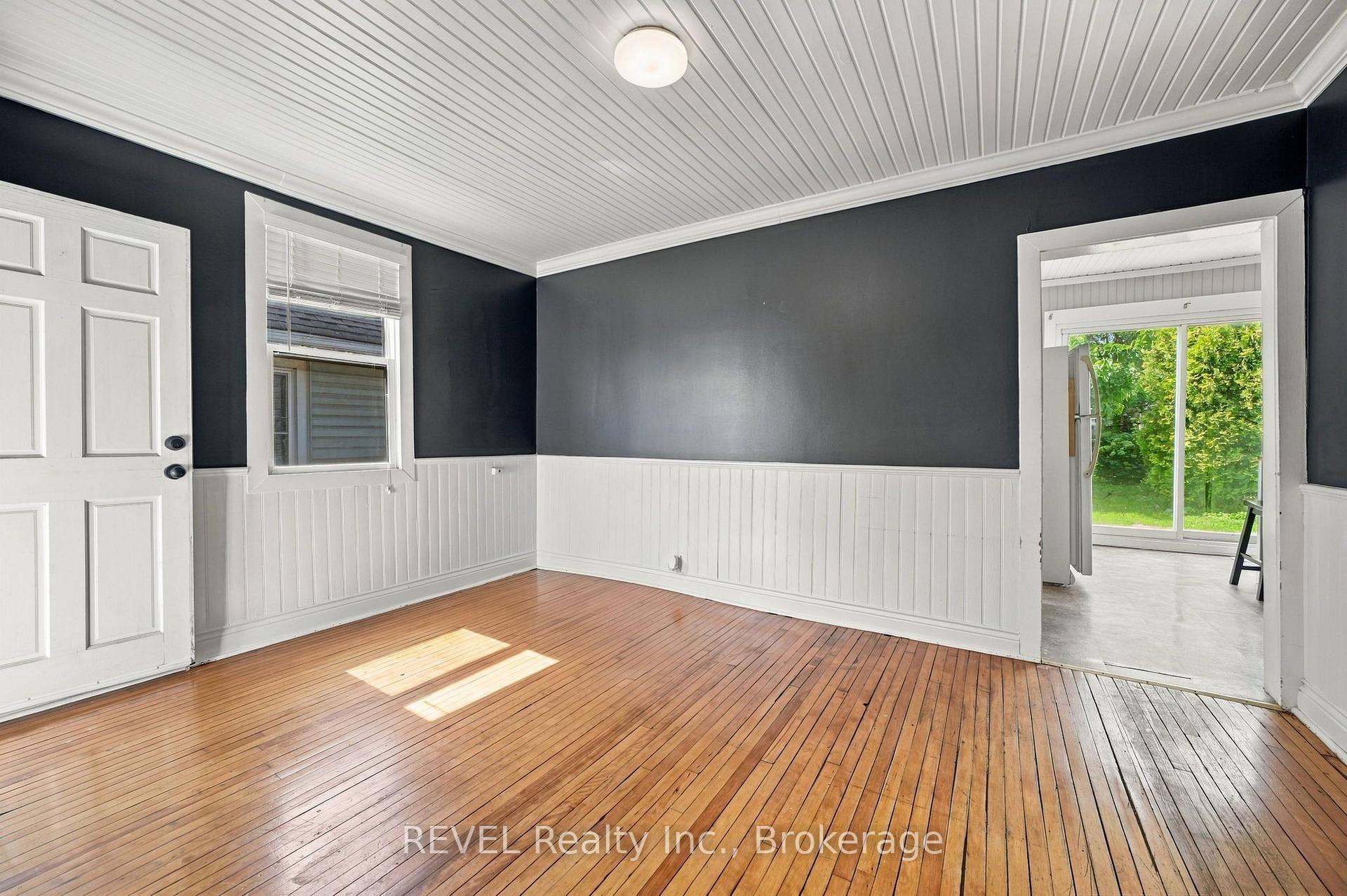 Photo 11 of 61 Patricia Street, Thorold, Thorold Downtown — HOMEH