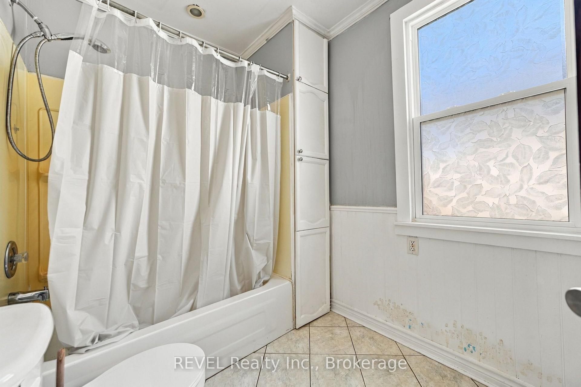 Photo 15 of 61 Patricia Street, Thorold, Thorold Downtown — HOMEH