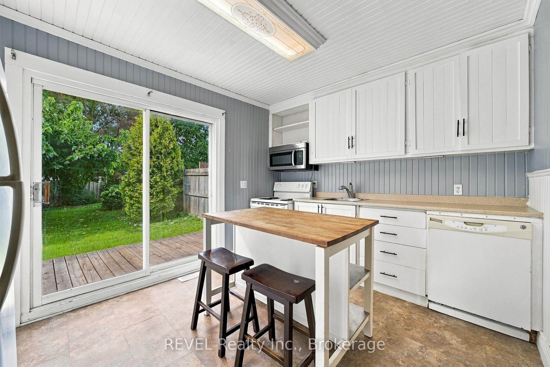 Photo 17 of 61 Patricia Street, Thorold, Thorold Downtown — HOMEH