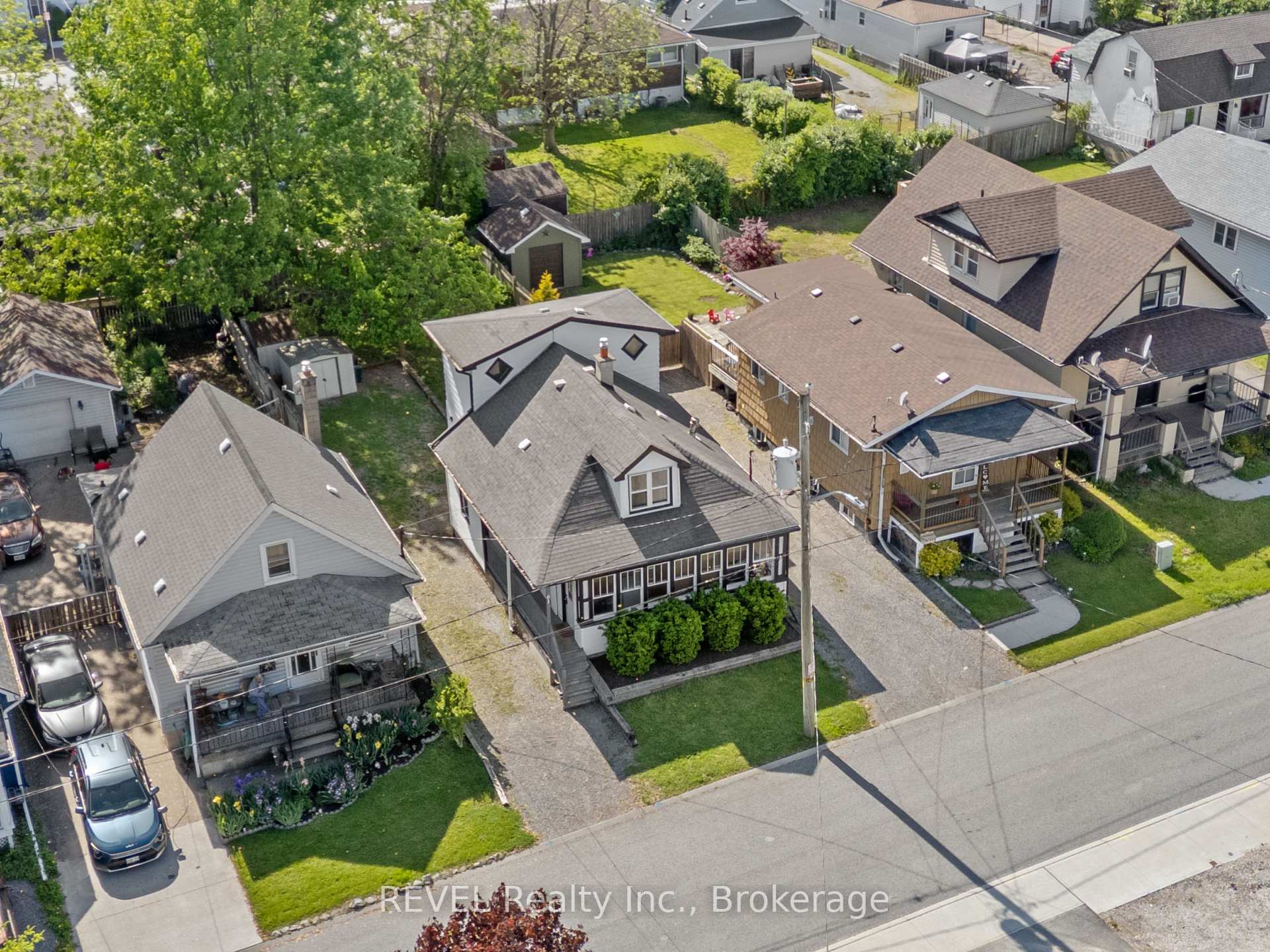 Photo 33 of 61 Patricia Street, Thorold, Thorold Downtown — HOMEH