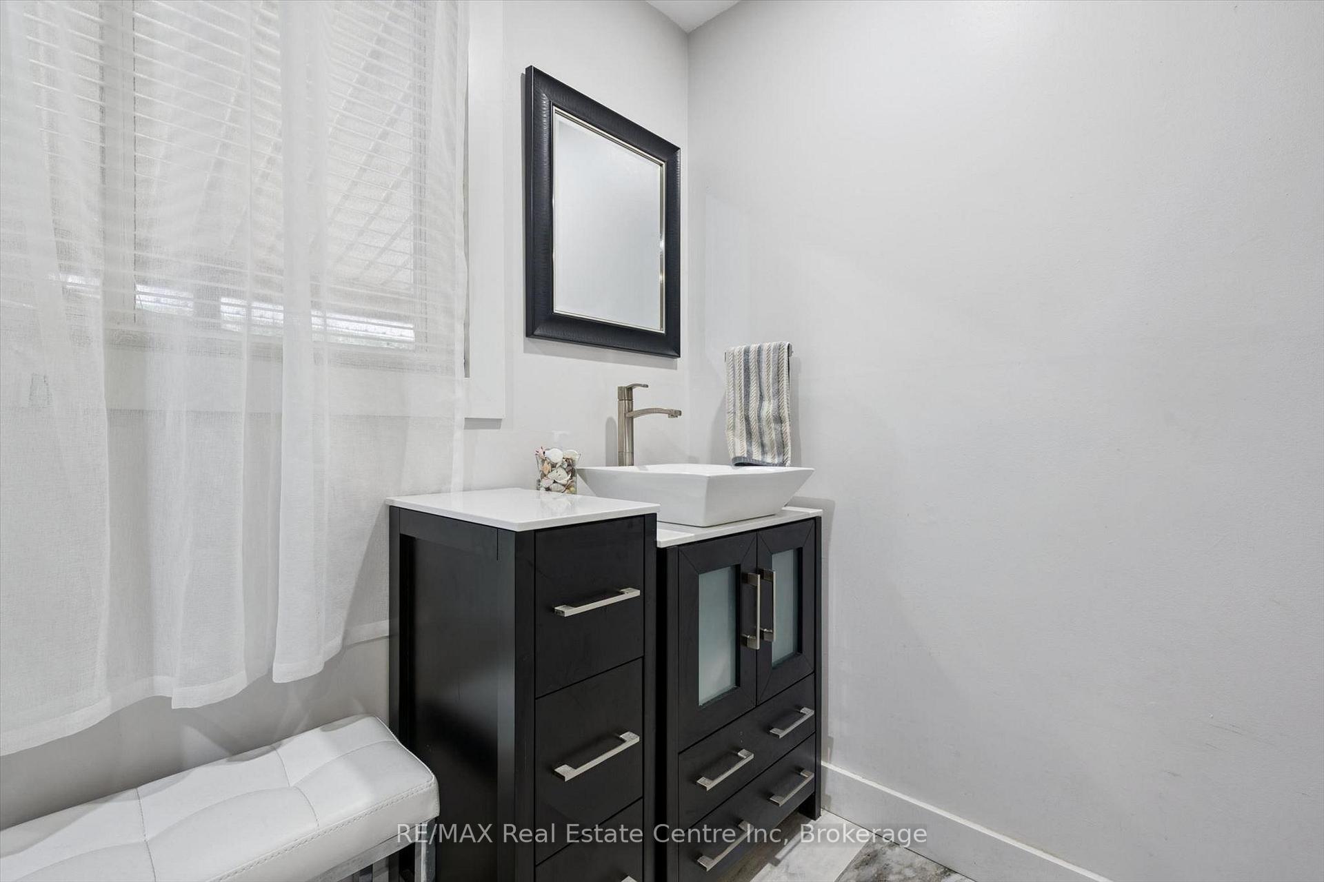 Photo 15 of 14 Ash Street, Guelph/Eramosa, Eden Mills — HOMEH